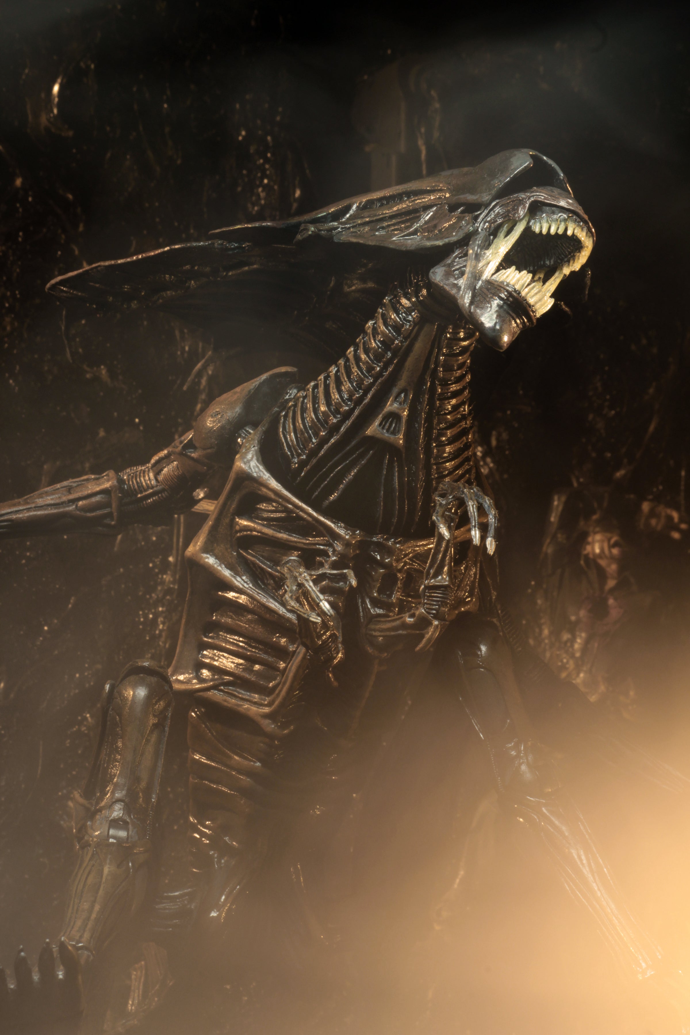 Byte Queen PRE-ORDER NECA - Aliens Resurrection Ultra Deluxe Boxed Figure - Alien