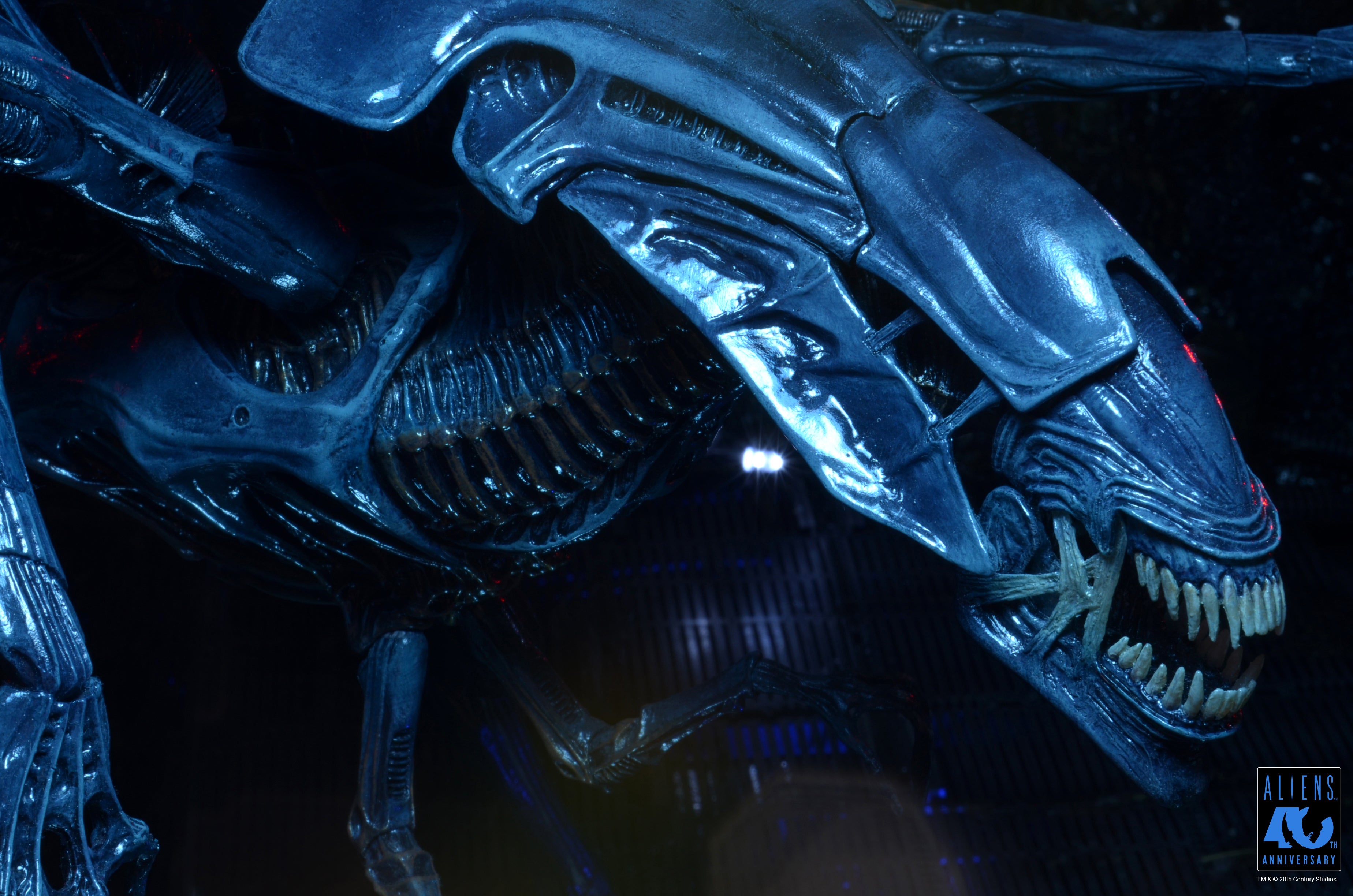 PRE-ORDER NECA - Aliens Ultra Deluxe Boxed Figure - 40th Anniversary Alien Queen