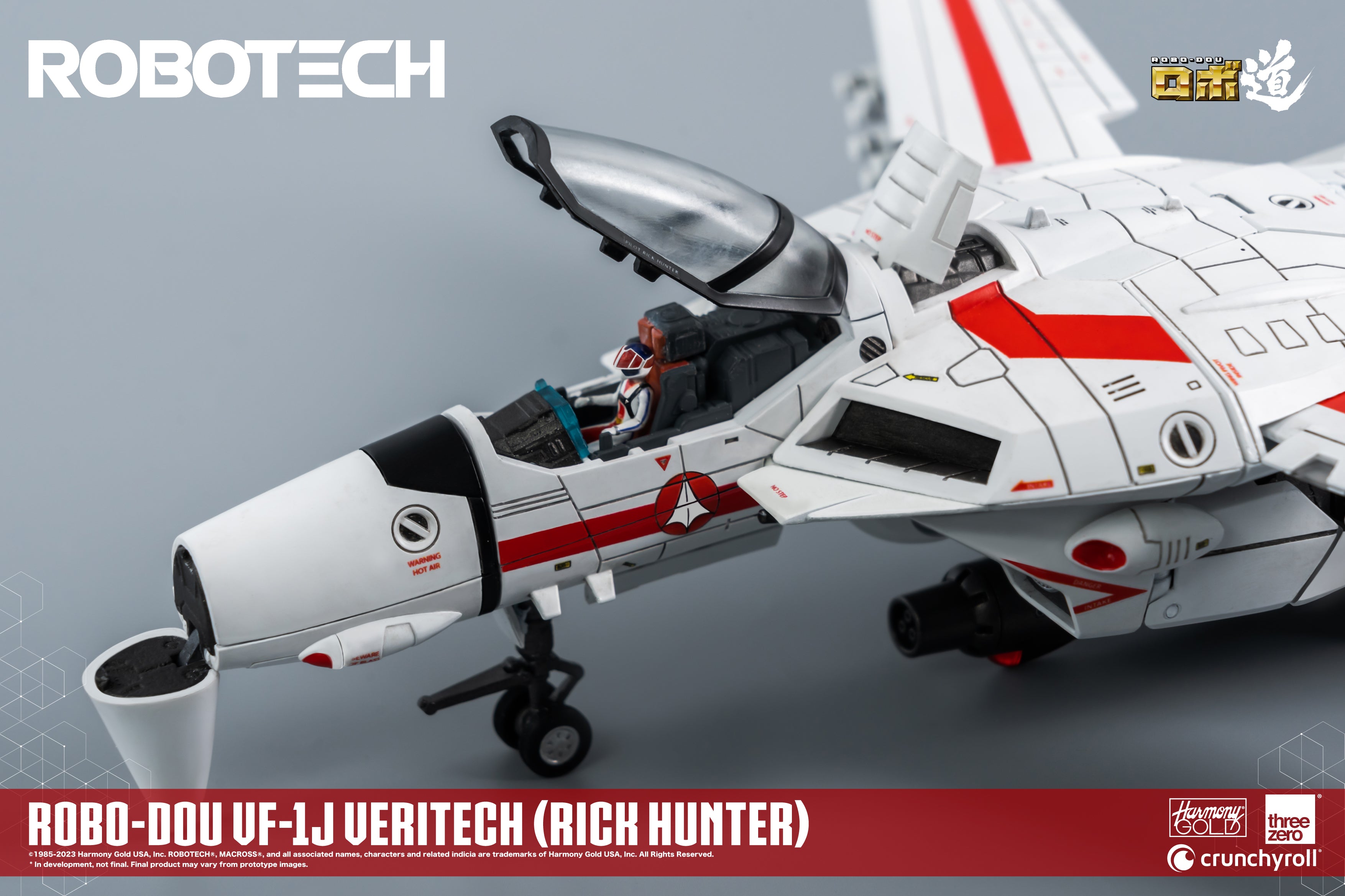 PRE-ORDER threezero - Robo-Dou - Robotech - VF-1J Veritech: Rick Hunter Use