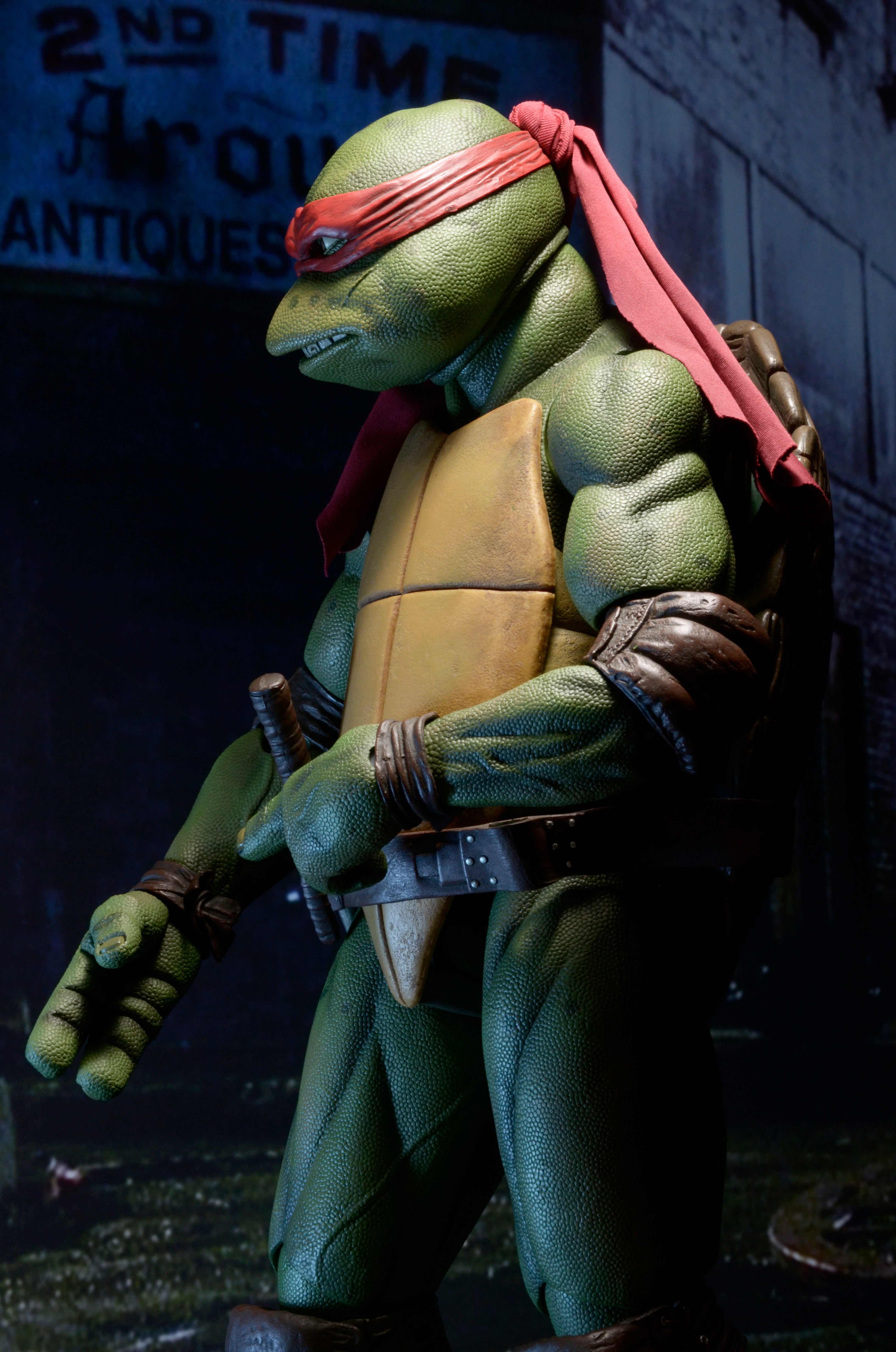 PRE-ORDER NECA - 16.5-inch Action Figure - TMNT(1990 Movie) – Raphael 1/4 [July 2024 Release]