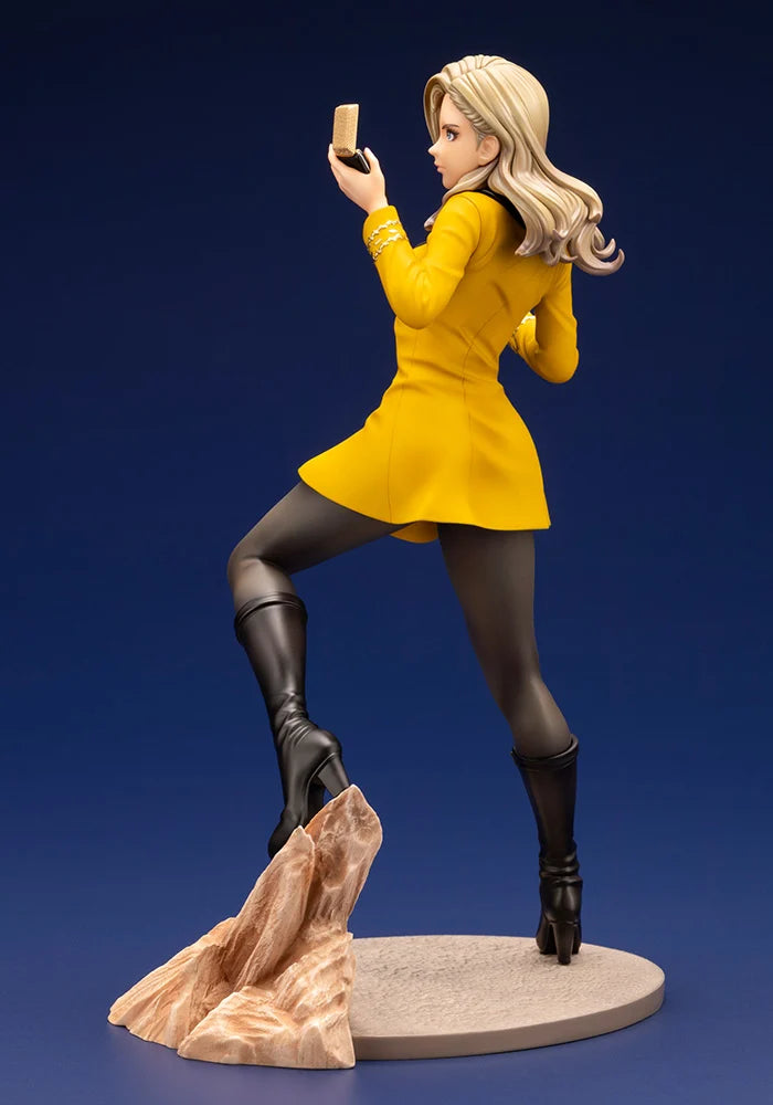 PRE-ORDER Kotobukiya - Star Trek Universe Bishoujo - Command Officer 1/7