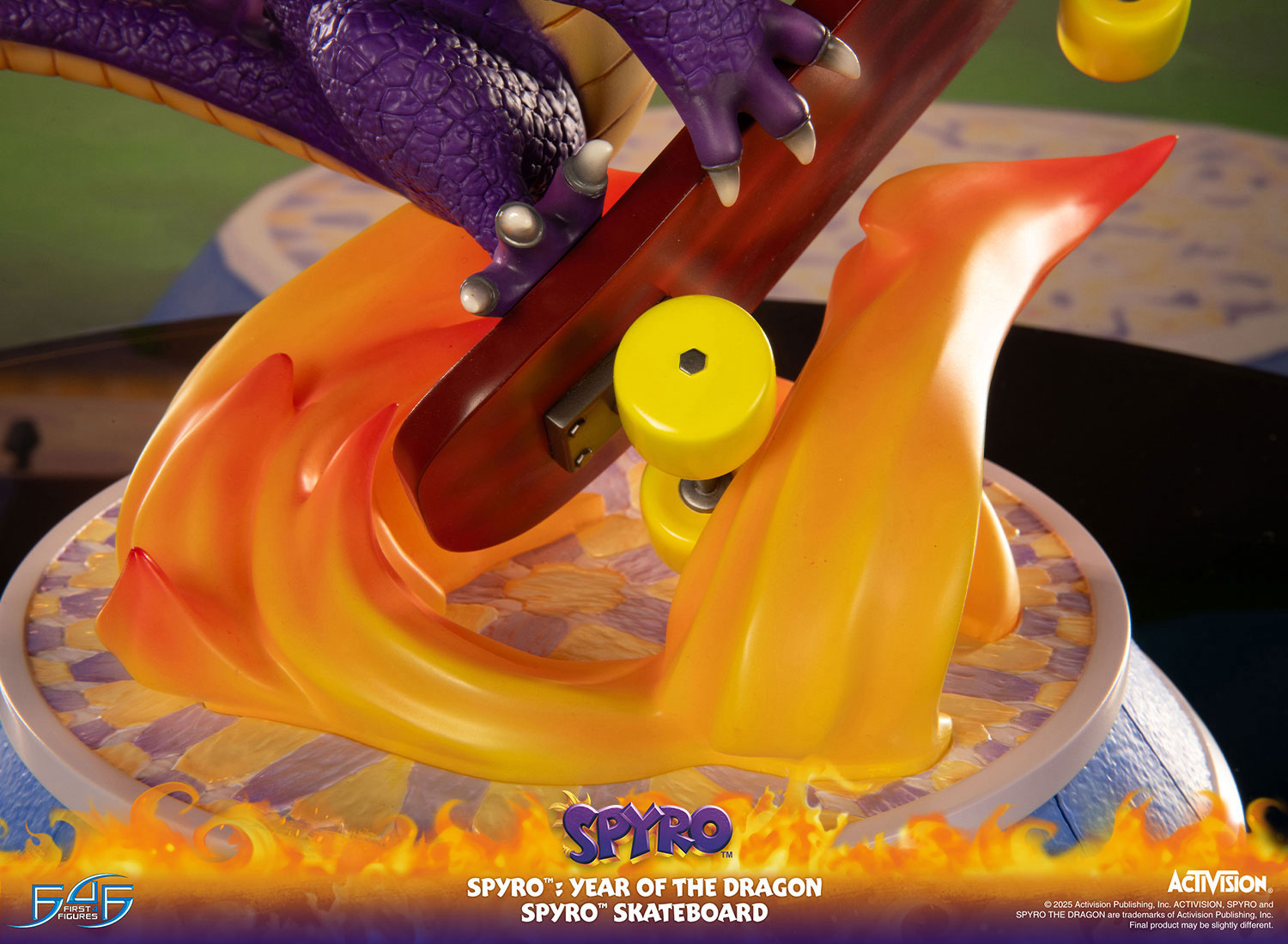 PRE-ORDER First4Figures - Spyro™: Year of the Dragon - Spyro™ Skateboard