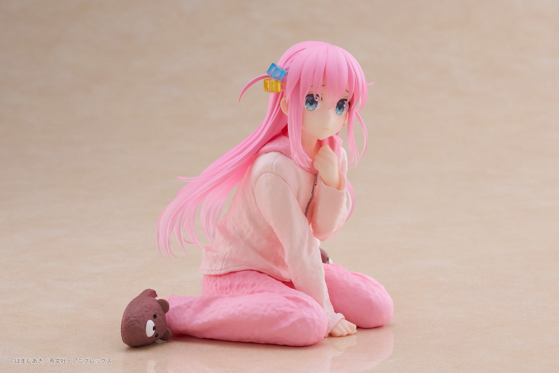 PRE-ORDER Taito - Bocchi the Rock! Desktop Cute Figure - Hitori Gotoh: Room Wear Ver.