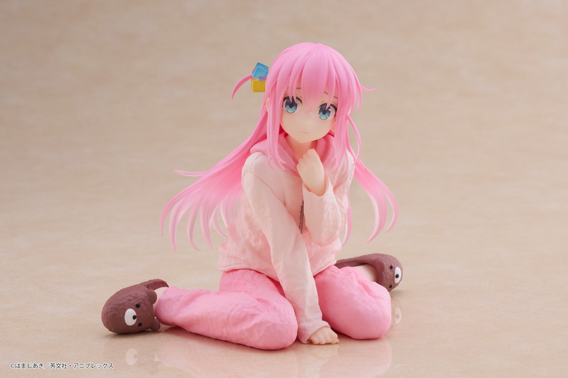 PRE-ORDER Taito - Bocchi the Rock! Desktop Cute Figure - Hitori Gotoh: Room Wear Ver.