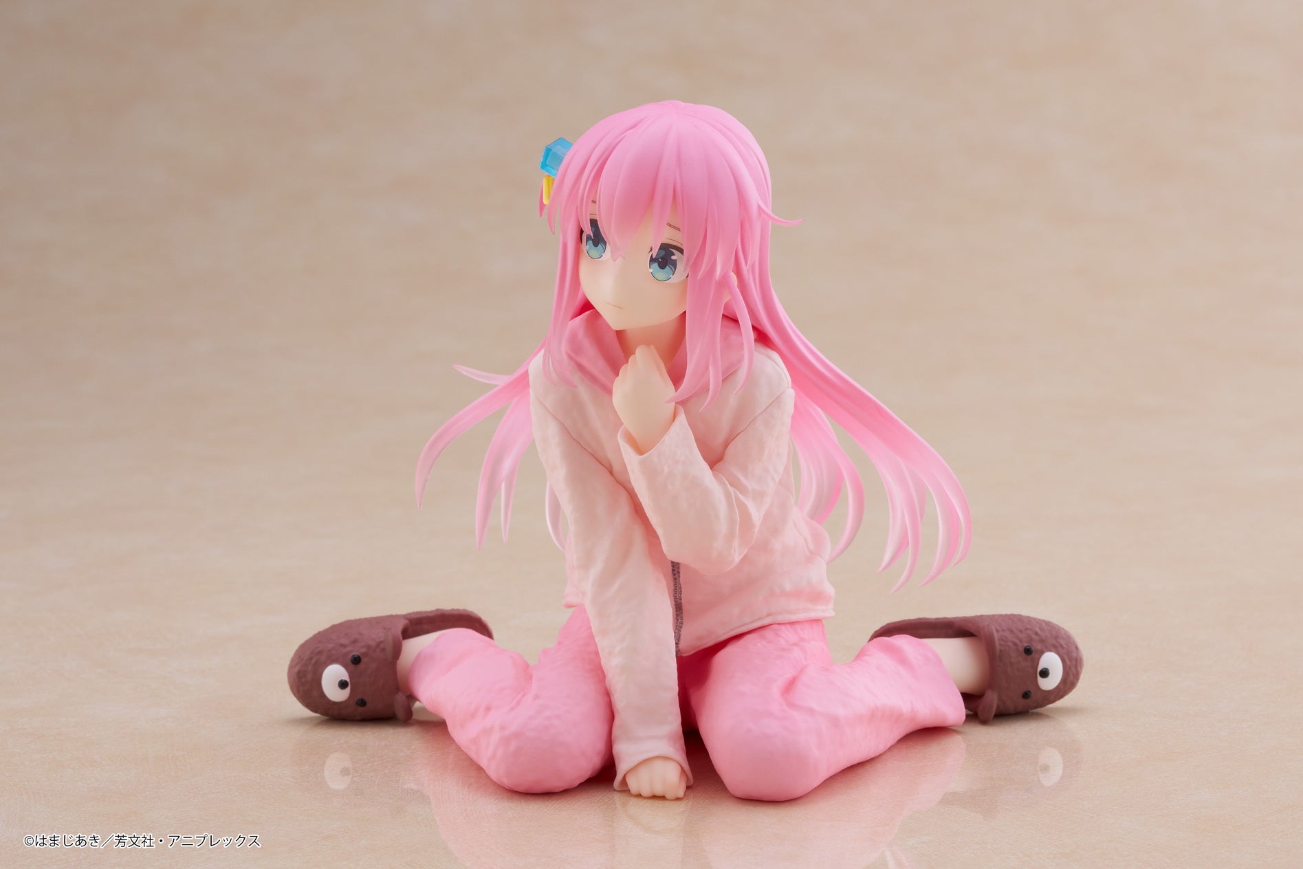PRE-ORDER Taito - Bocchi the Rock! Desktop Cute Figure - Hitori Gotoh: Room Wear Ver.