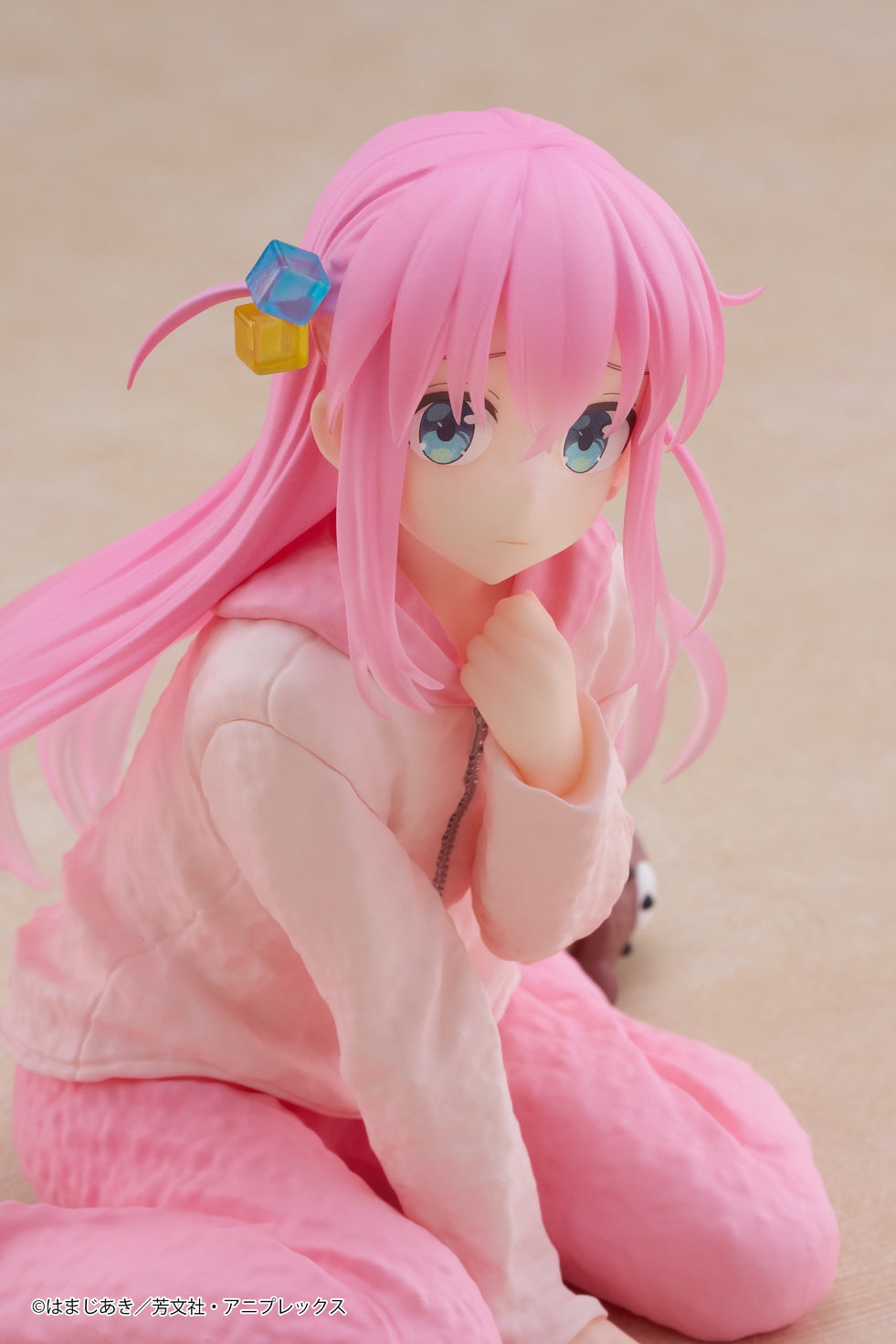 PRE-ORDER Taito - Bocchi the Rock! Desktop Cute Figure - Hitori Gotoh: Room Wear Ver.