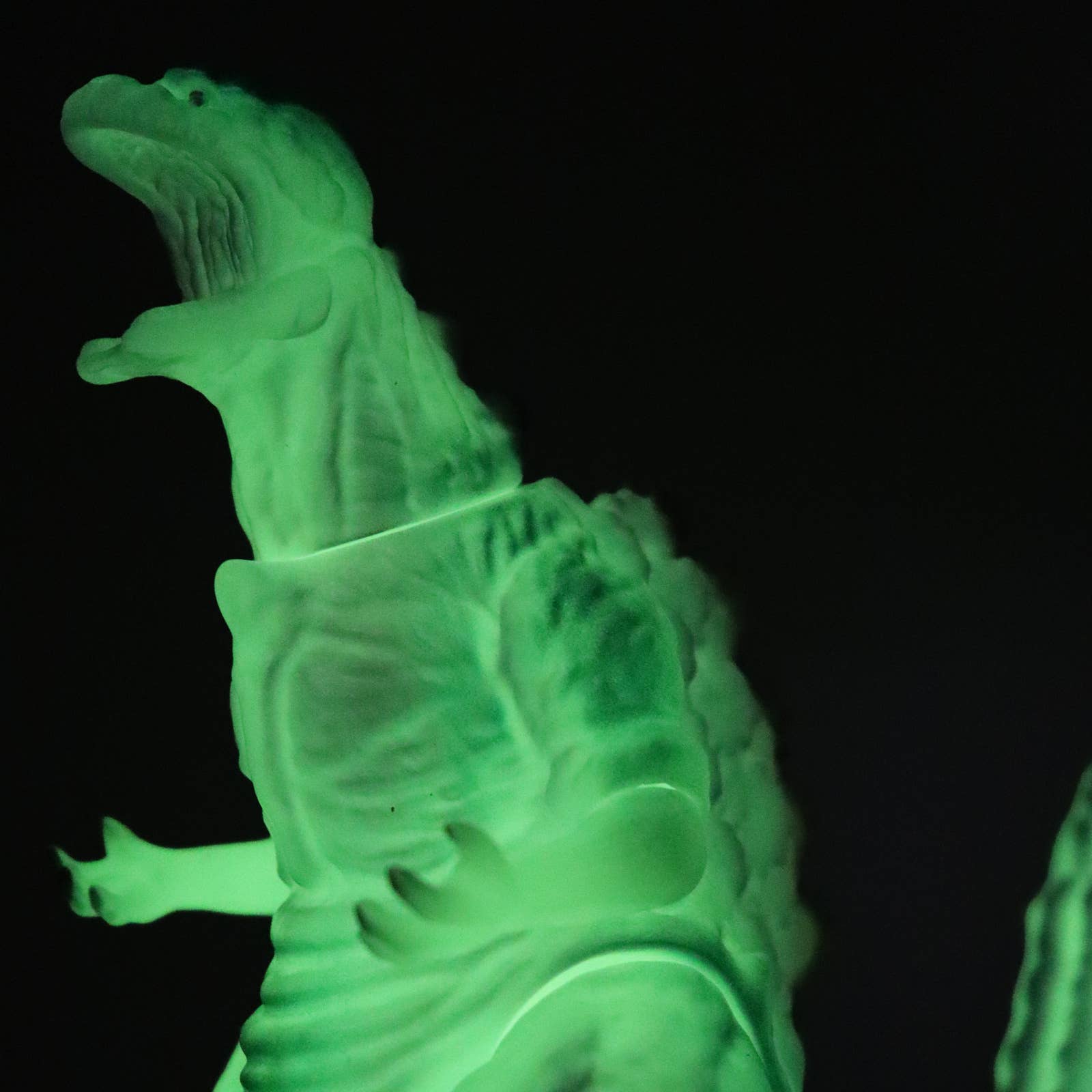 SPECIAL ORDER CCP - MSS Godzilla EX Vol.19 - Shin Godzilla - Godzilla (2016): Luminous Purple Ver. [JP]