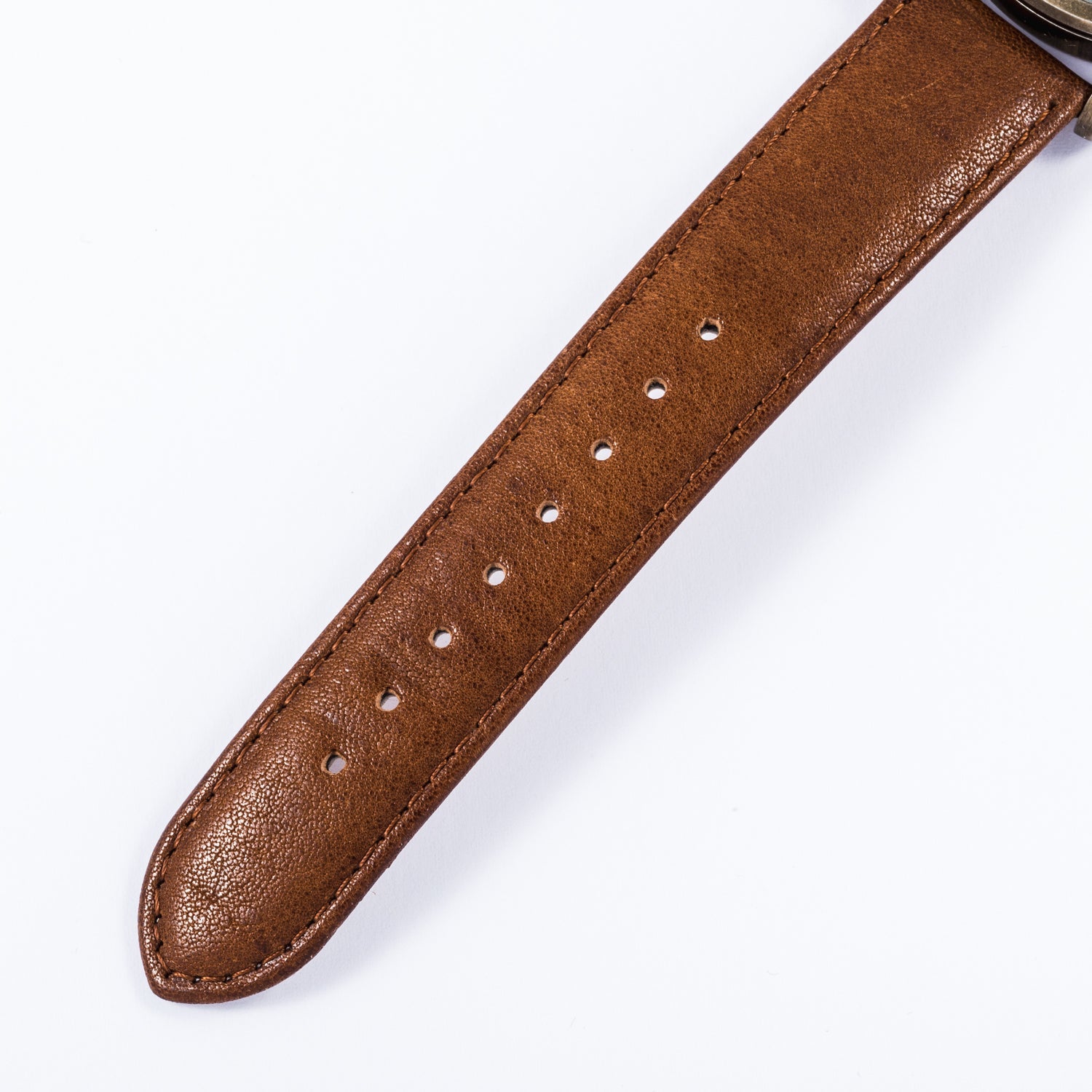 SPECIAL ORDER Super Groupies - Spice and Wolf - Holo Model Watch [EXCLUSIVE]