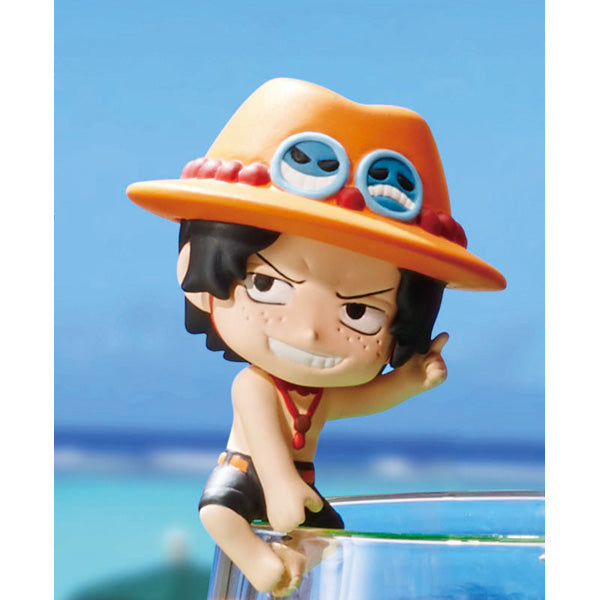 PRE-ORDER MegaHouse -Ochatomo Series One Piece Pirates in Vacation [Box of 8] [November 2025]