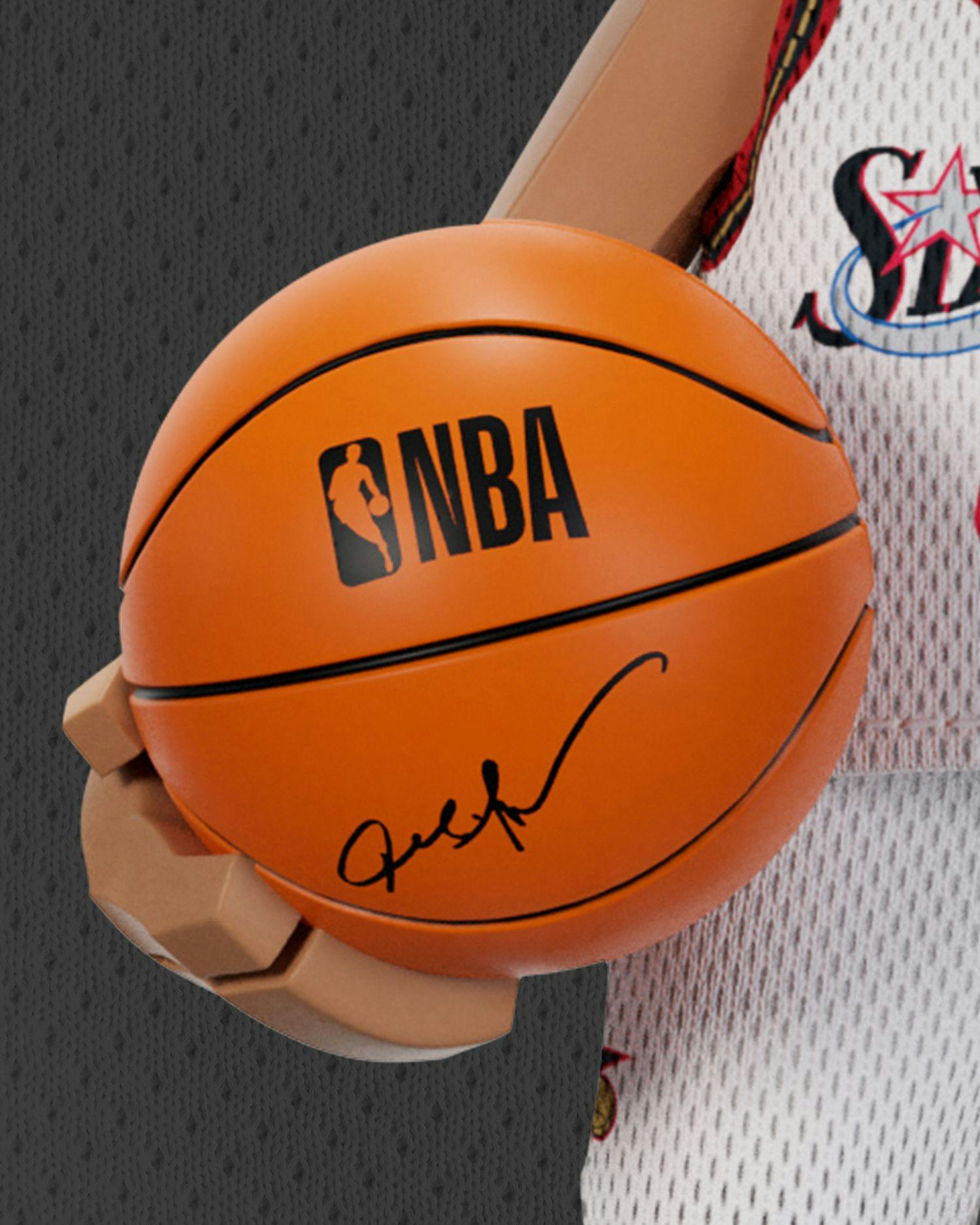 PRE-ORDER Mighty Jaxx - NBA 2023: Allen lverson (AllStars Edition) [2025 Q1 Release]