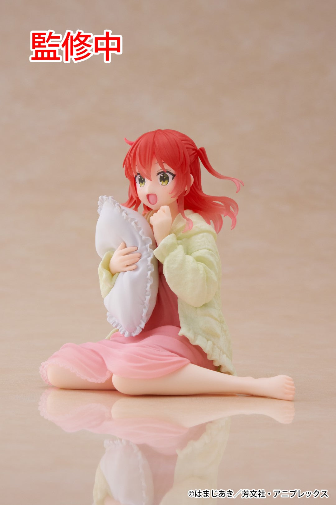 PRE-ORDER Taito - Bocchi the Rock! Desktop Cute Figure - Ikuyo Kita: Roomwear Ver.
