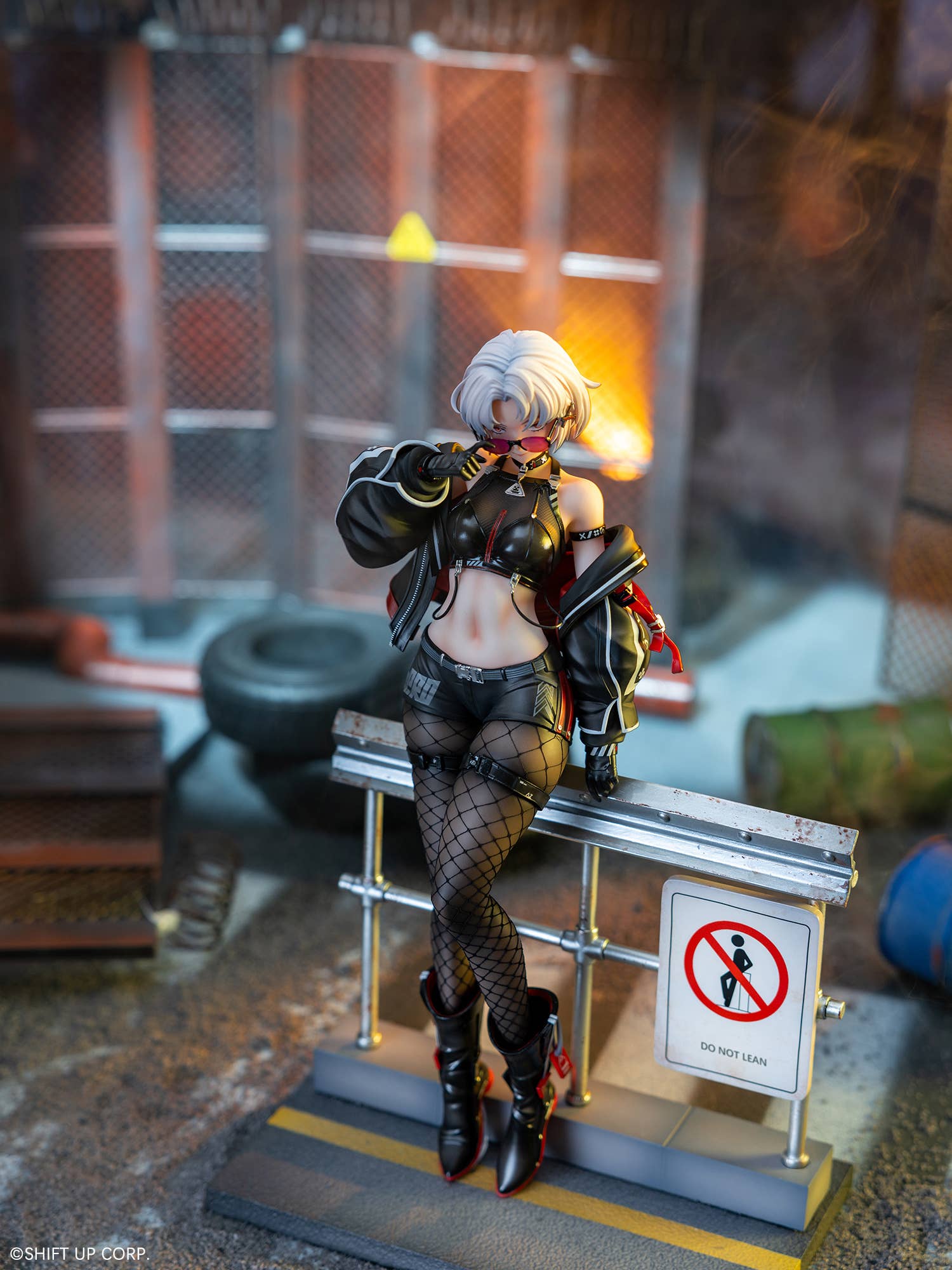 SPECIAL ORDER KAWA DESIGN - Goddess of Victory: Nikke Drake: Villain Racer 1/6 [JP]