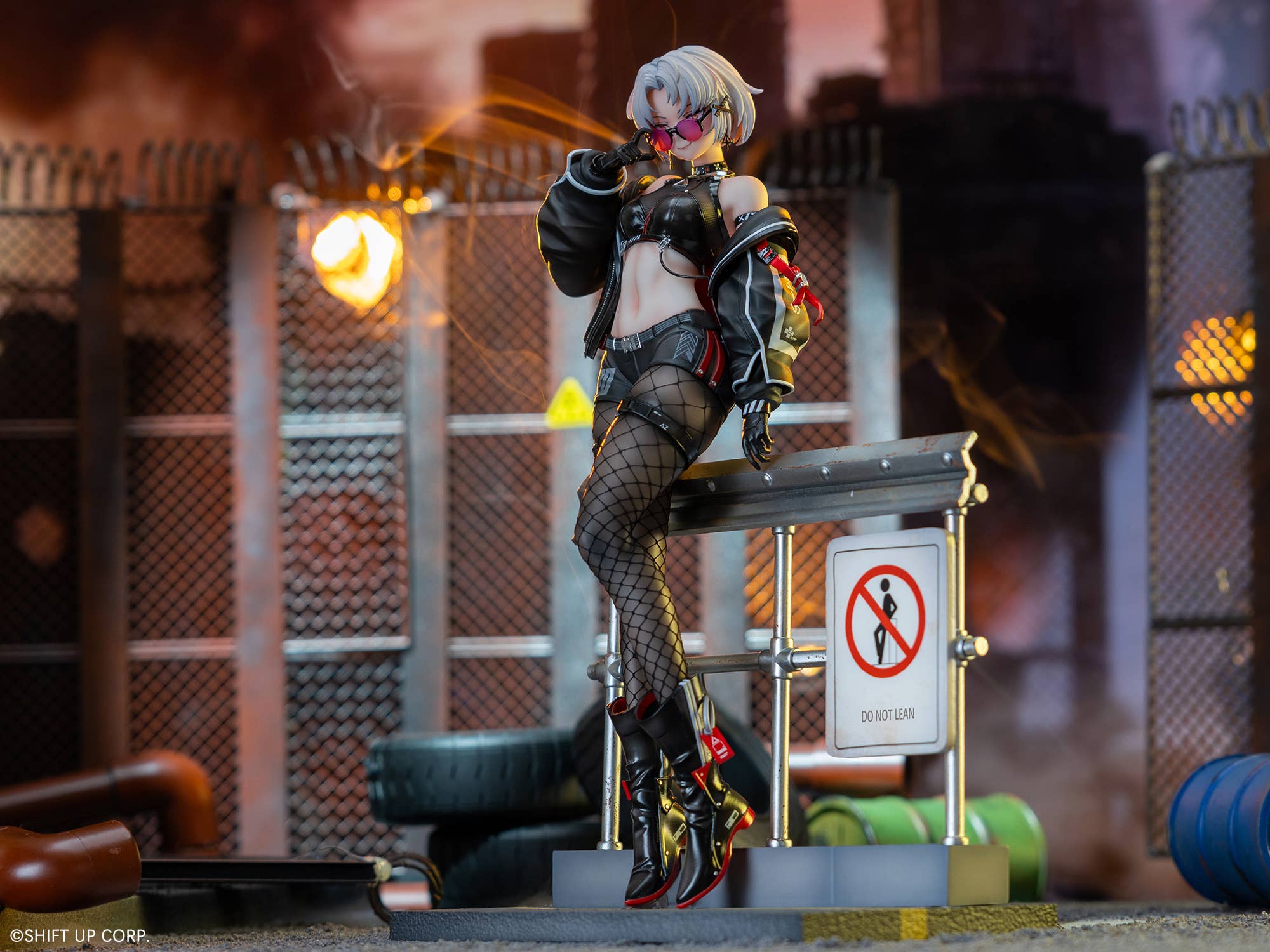 SPECIAL ORDER KAWA DESIGN - Goddess of Victory: Nikke Drake: Villain Racer Deluxe Edition 1/6 [JP]