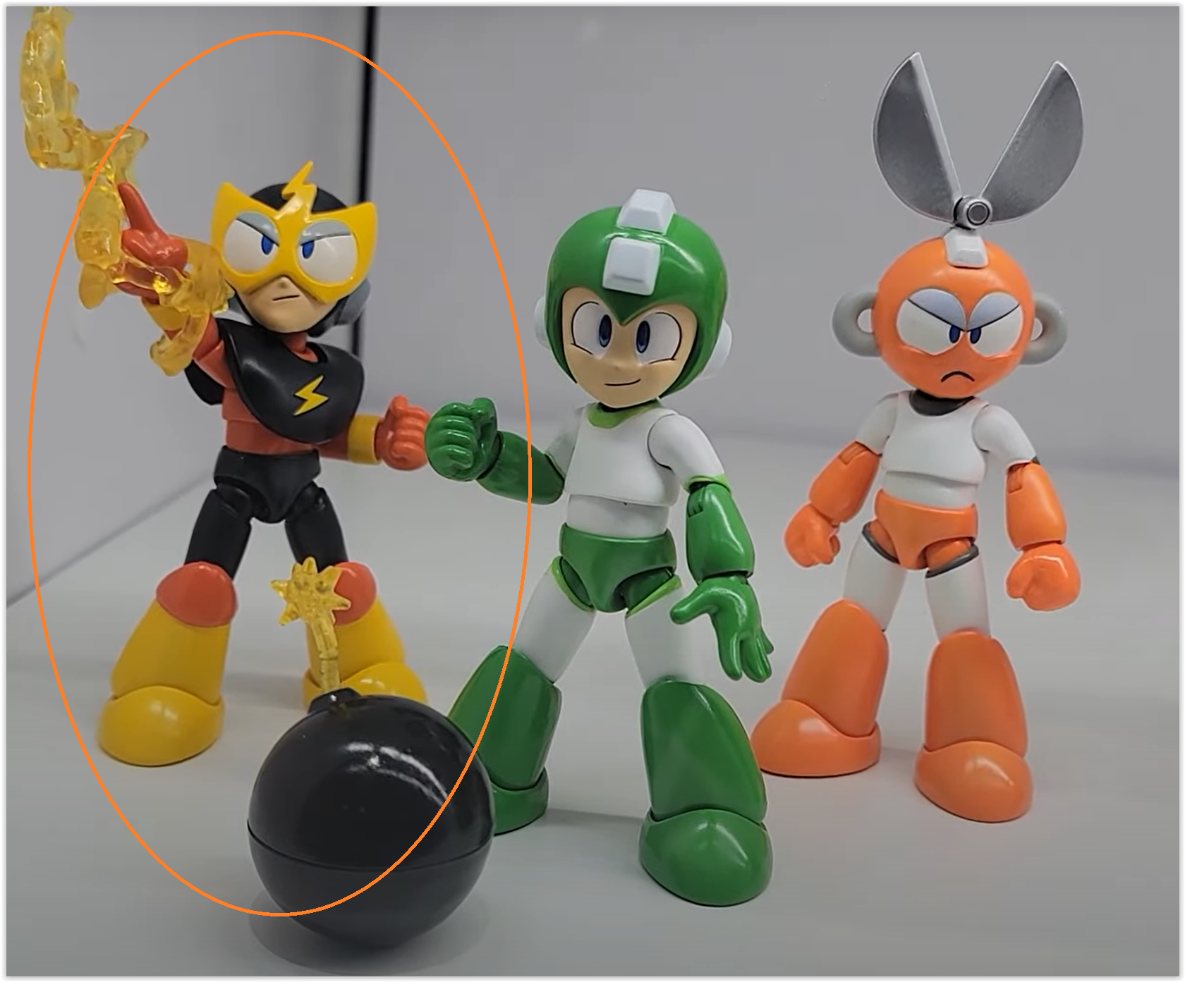 PRE-ORDER Jada Toys - Mega Man 4.5 Inch Figure - Elec Man