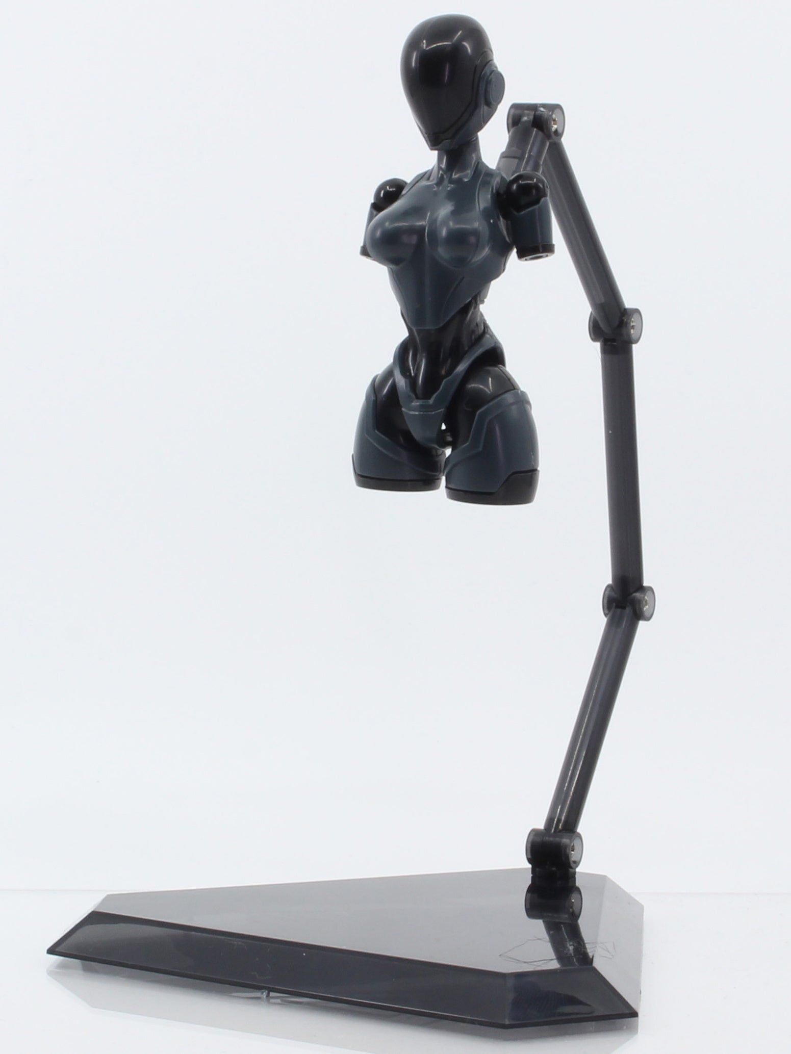 PRE-ORDER Union Creative - Animacircuit - Vio the Rabbit 1/12
