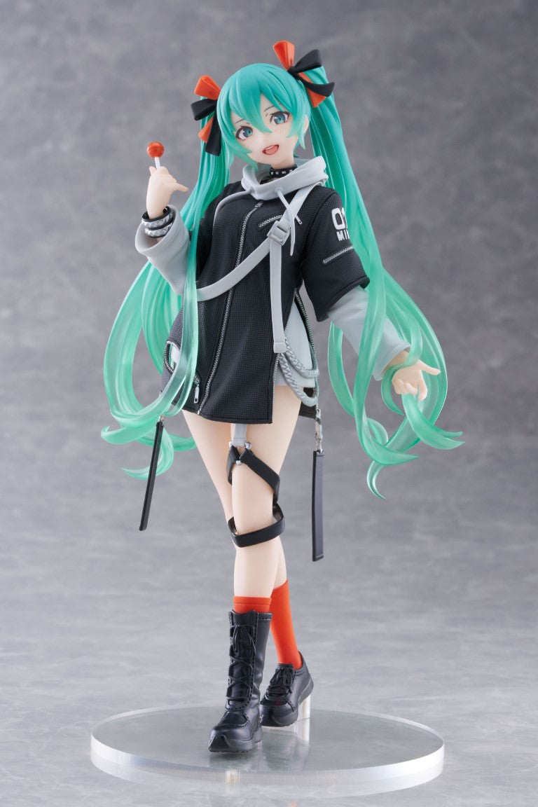 PRE-ORDER Taito - Vocaloid - Hatsune Miku Fashion: Punk Ver.