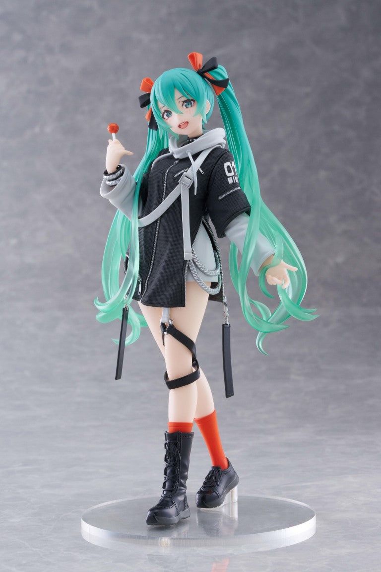 PRE-ORDER Taito - Vocaloid - Hatsune Miku Fashion: Punk Ver.
