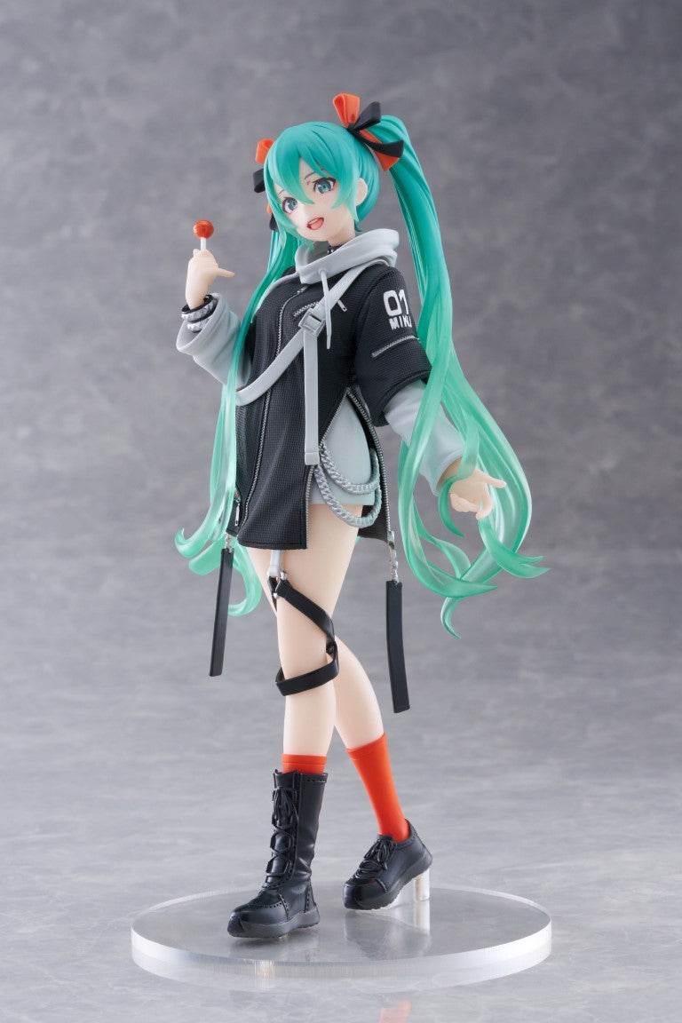 PRE-ORDER Taito - Vocaloid - Hatsune Miku Fashion: Punk Ver.