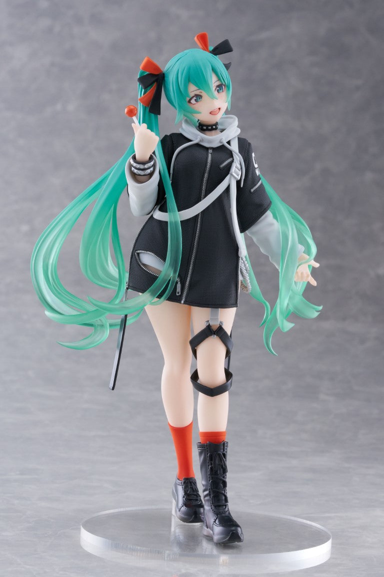 PRE-ORDER Taito - Vocaloid - Hatsune Miku Fashion: Punk Ver.