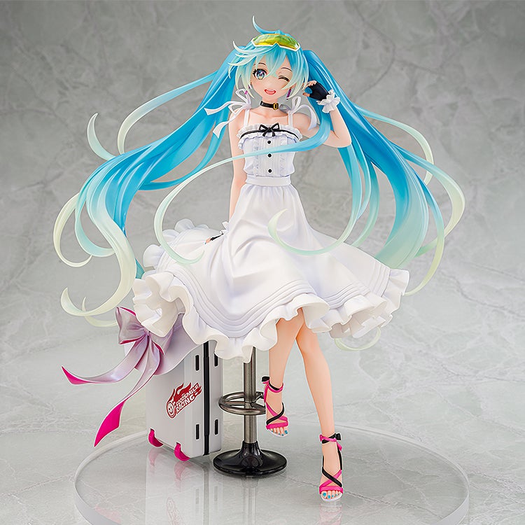 PRE-ORDER Wonderful Works - Hatsune Miku GT Project - Racing Miku 2021: Vacation Style Ver. 1/7