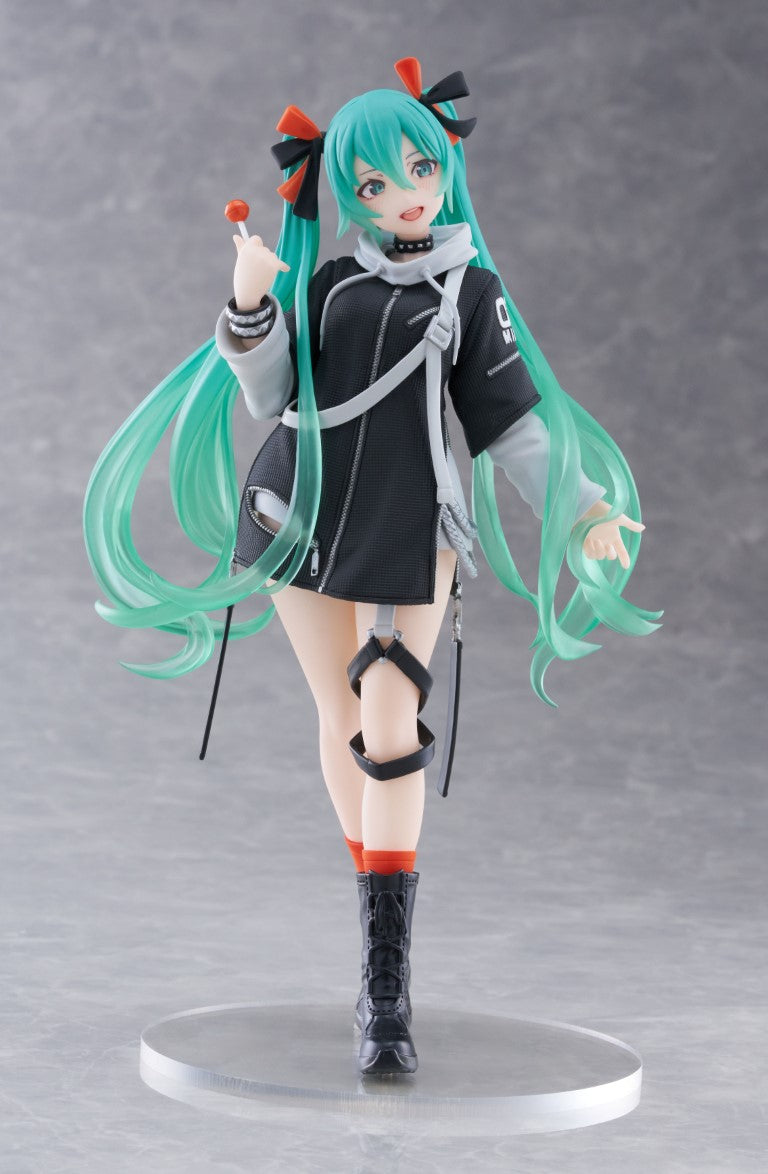 PRE-ORDER Taito - Vocaloid - Hatsune Miku Fashion: Punk Ver.
