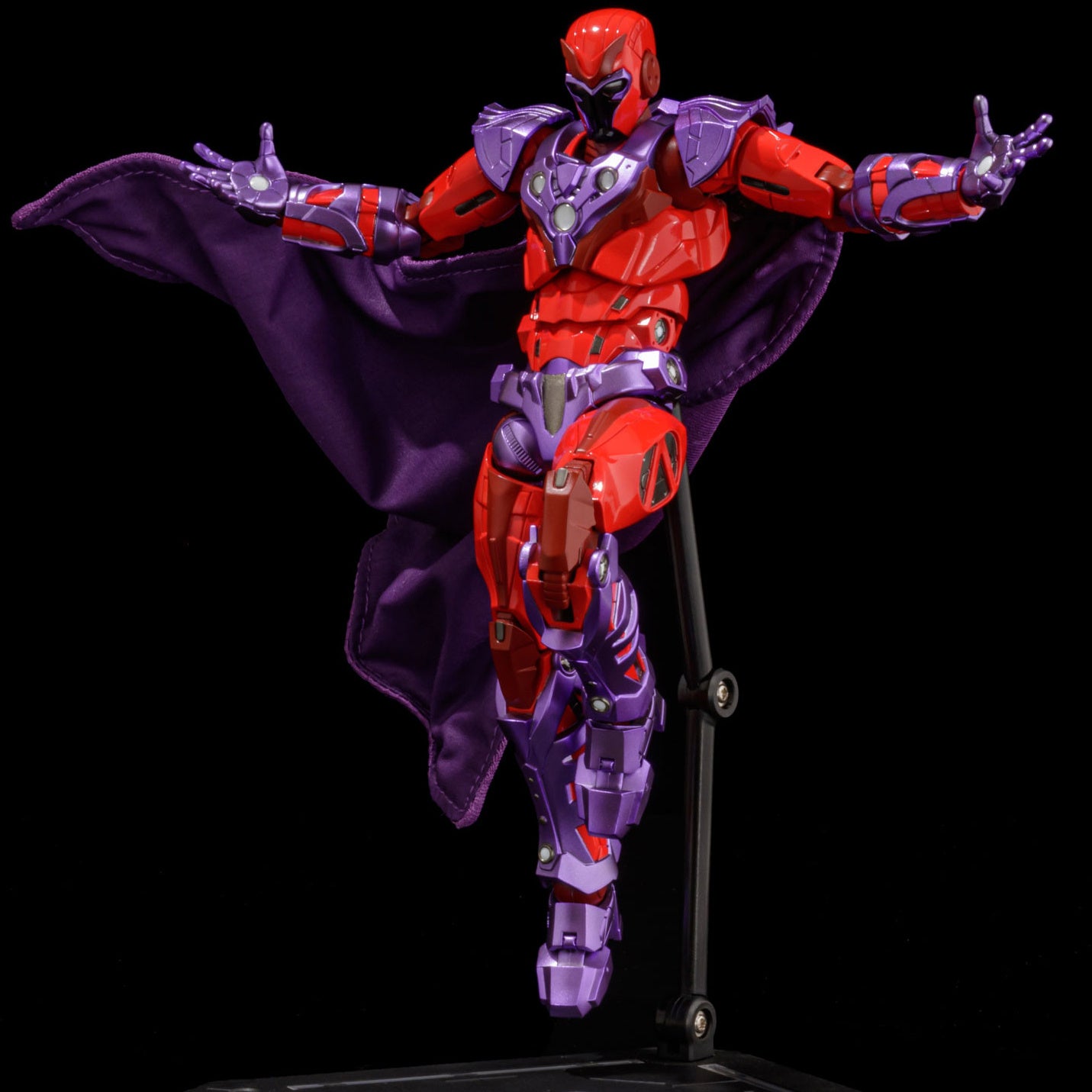 PRE-ORDER Sentinel - Fighting Armor - Magneto