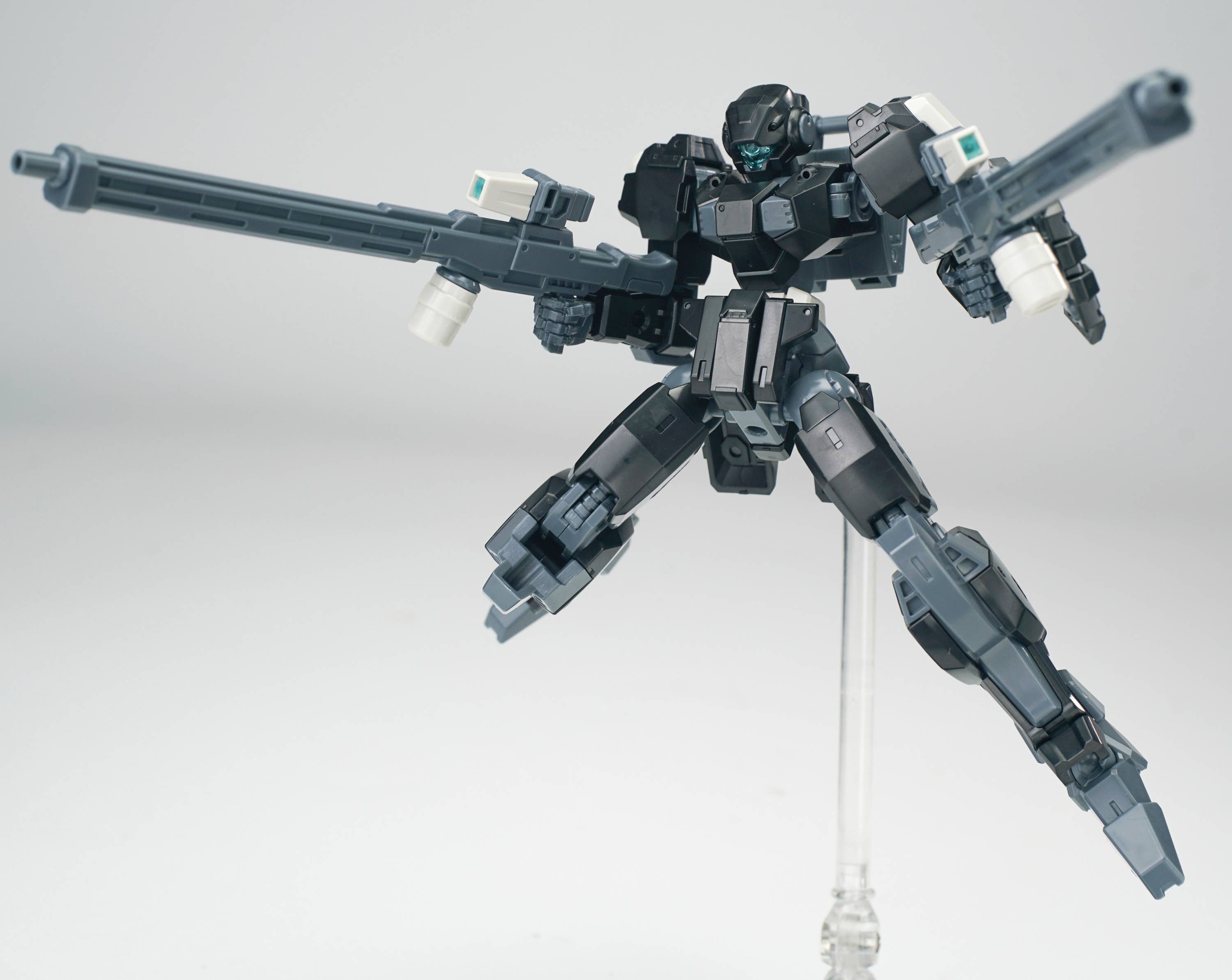 SPECIAL ORDER SHEIK MAINLAND - Ultra Action Trooper - V-gilante: Black 1/144 [JP]
