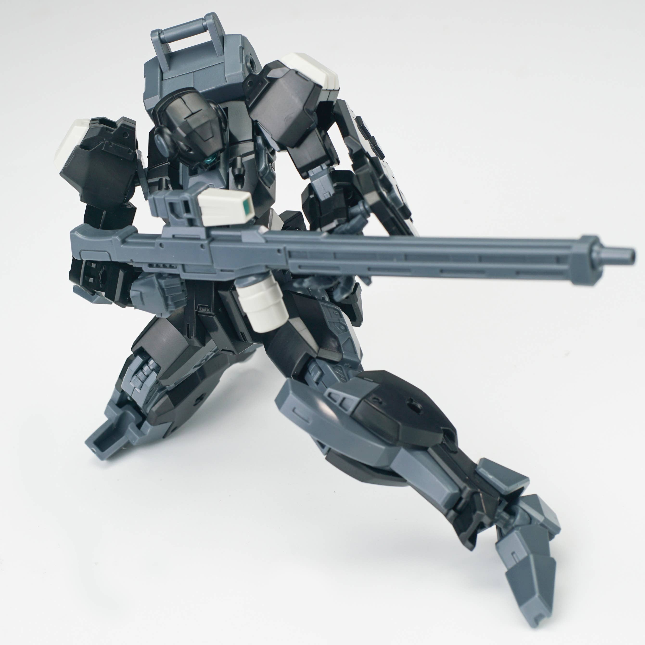 SPECIAL ORDER SHEIK MAINLAND - Ultra Action Trooper - V-gilante: Black 1/144 [JP]