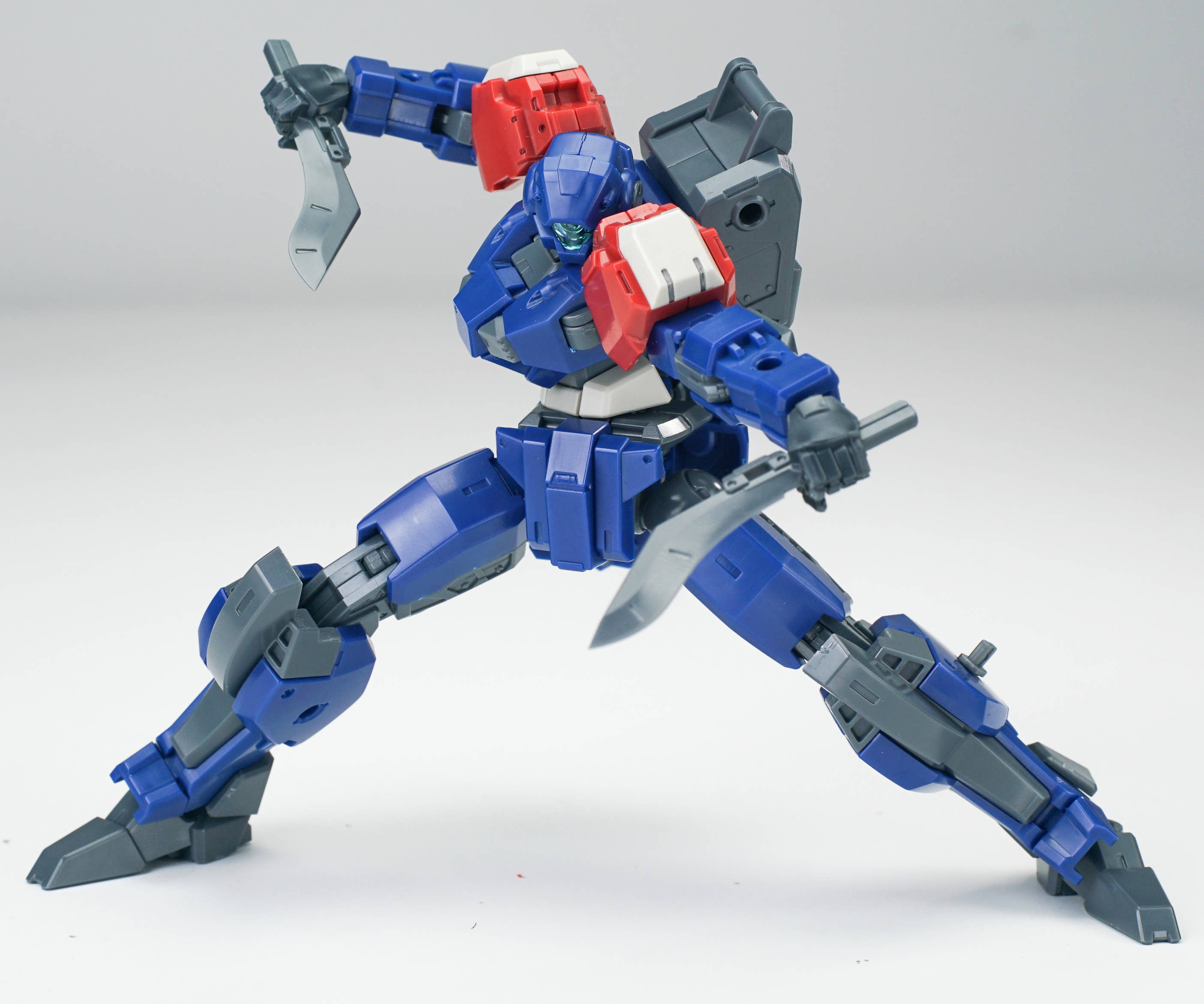 SPECIAL ORDER SHEIK MAINLAND - Ultra Action Trooper - V-gilante: Blue 1/144 [JP]