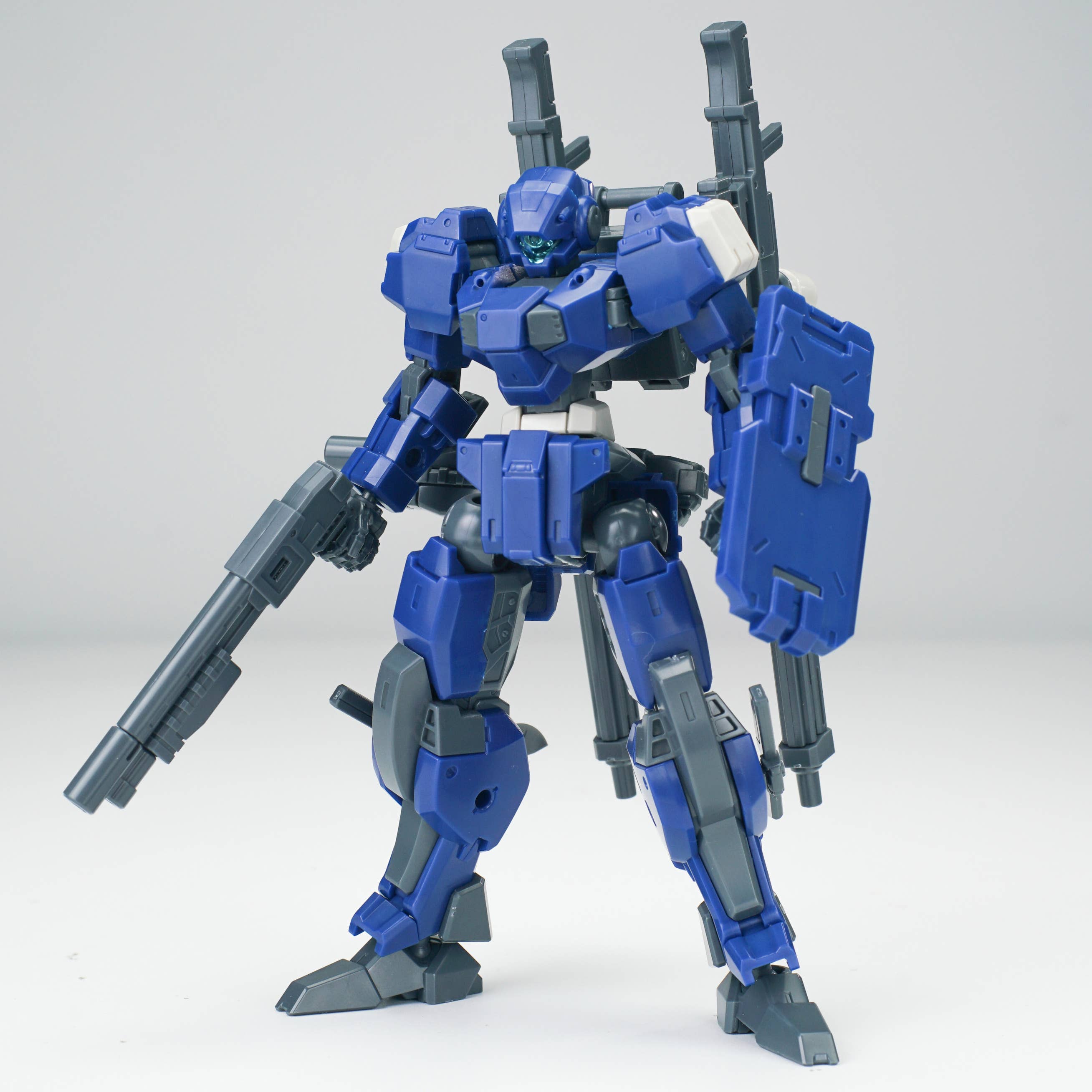 SPECIAL ORDER SHEIK MAINLAND - Ultra Action Trooper - V-gilante: Blue 1/144 [JP]