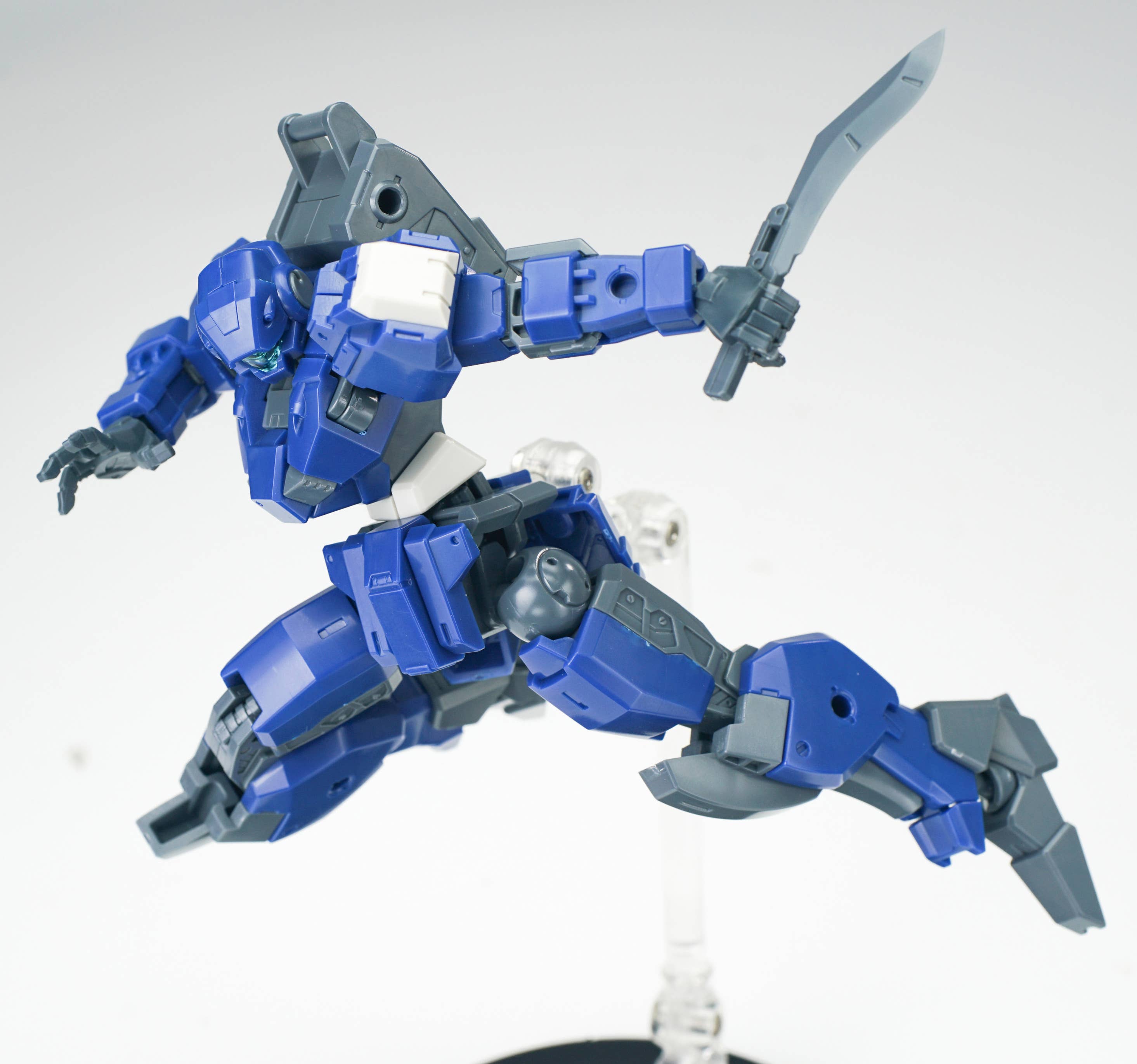 SPECIAL ORDER SHEIK MAINLAND - Ultra Action Trooper - V-gilante: Blue 1/144 [JP]