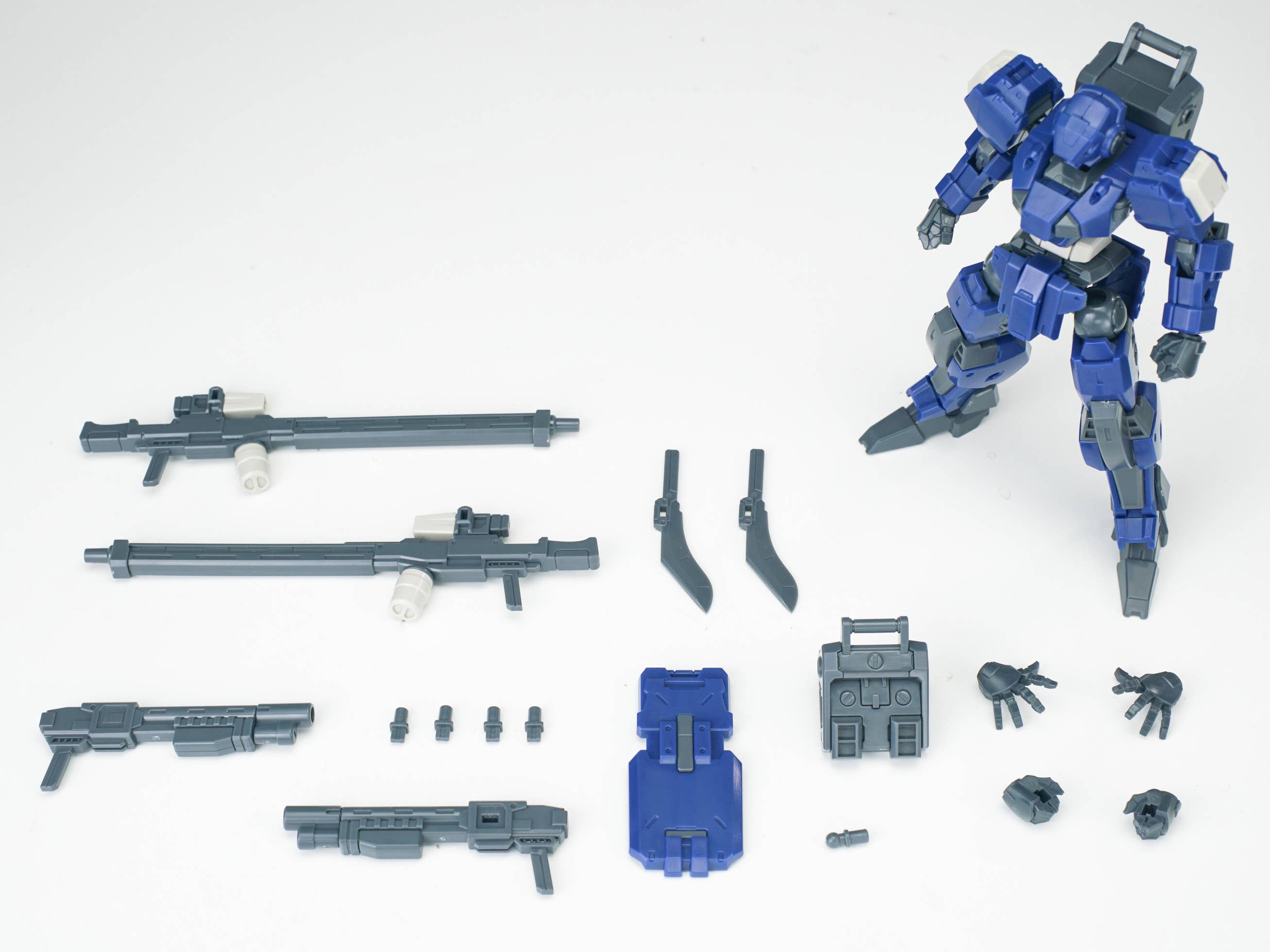 SPECIAL ORDER SHEIK MAINLAND - Ultra Action Trooper - V-gilante: Blue 1/144 [JP]