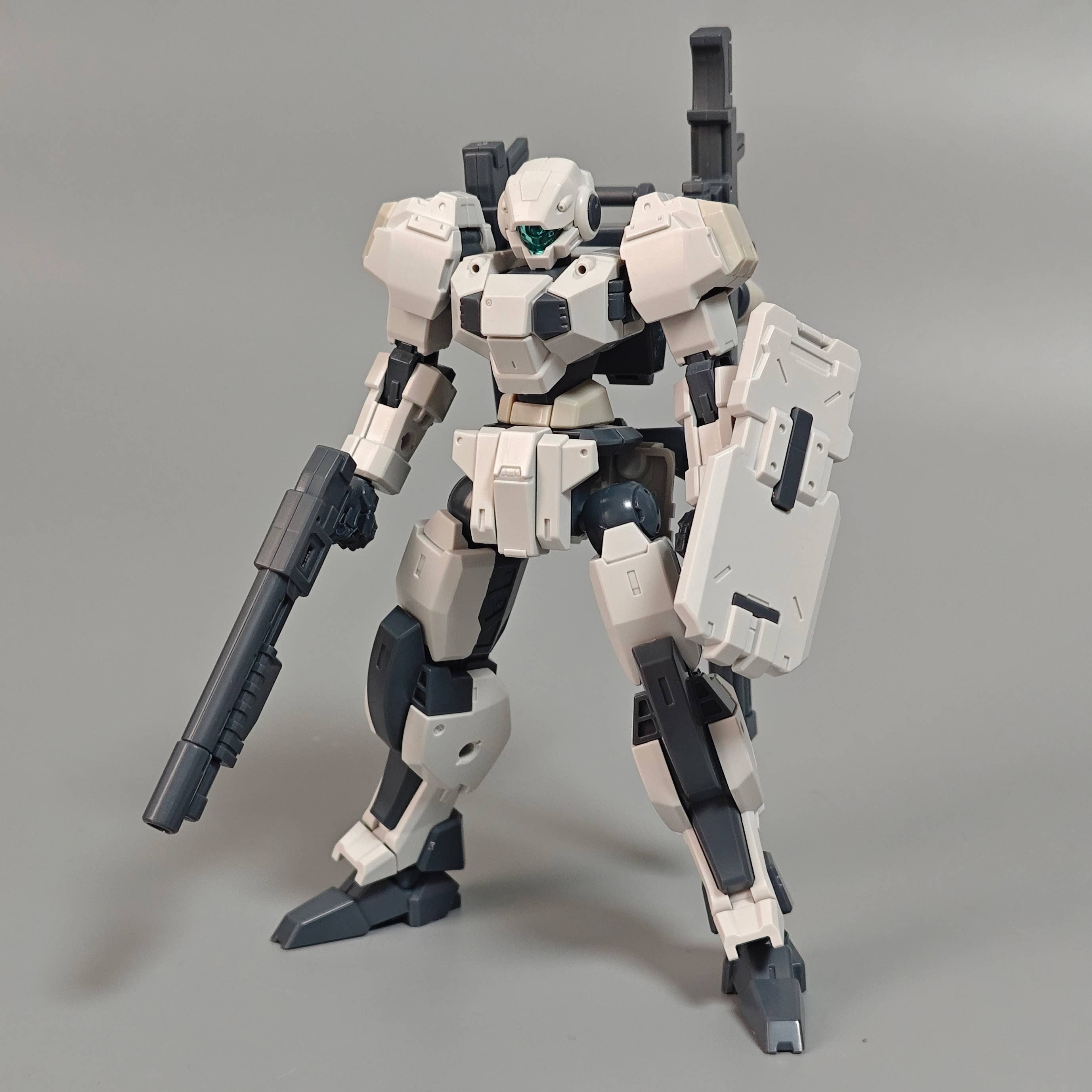 SPECIAL ORDER SHEIK MAINLAND - Ultra Action Trooper - V-gilante: White 1/144 [JP]