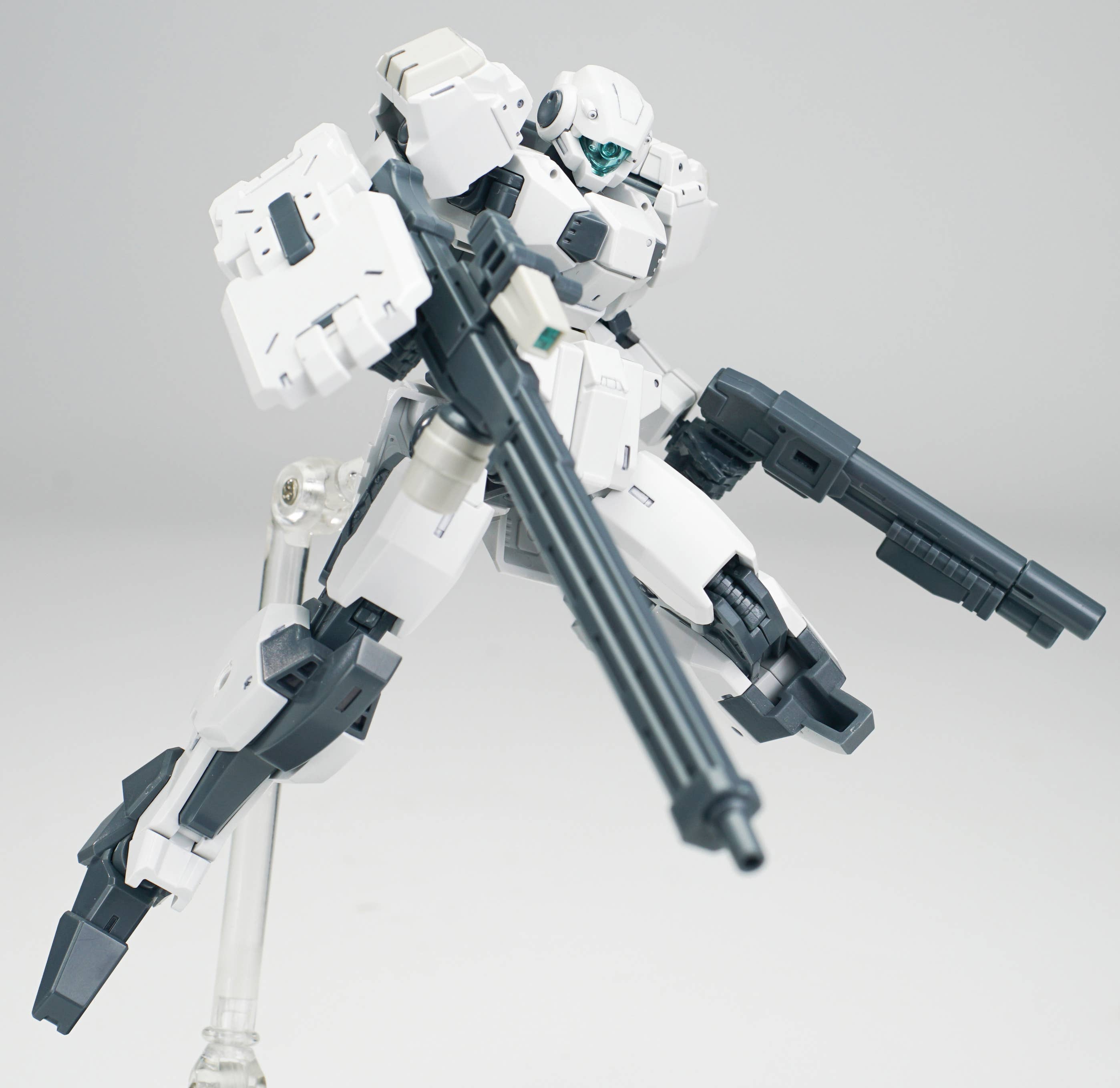 SPECIAL ORDER SHEIK MAINLAND - Ultra Action Trooper - V-gilante: White 1/144 [JP]