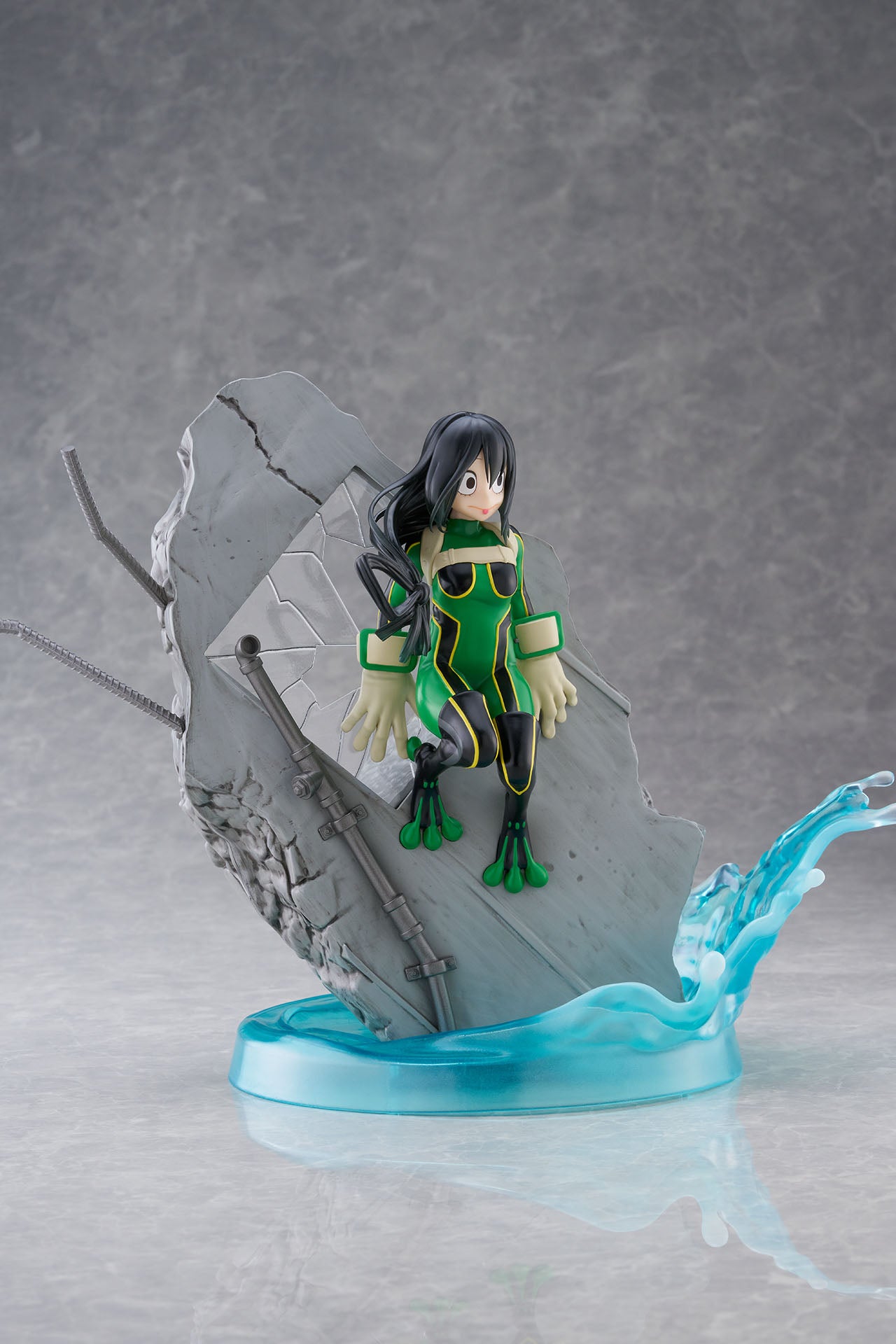 PRE-ORDER Taito - DRESSTA - My Hero Academia - Tsuyu Asui