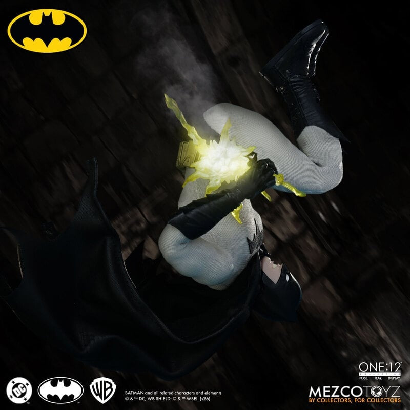 PRE-ORDER MEZCO Toys - One 12 Collective - Batman - Batman: Year One