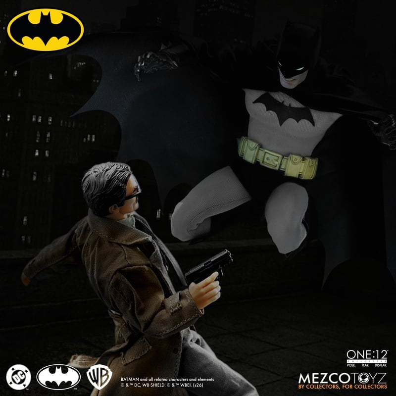 PRE-ORDER MEZCO Toys - One 12 Collective - Batman - Batman: Year One