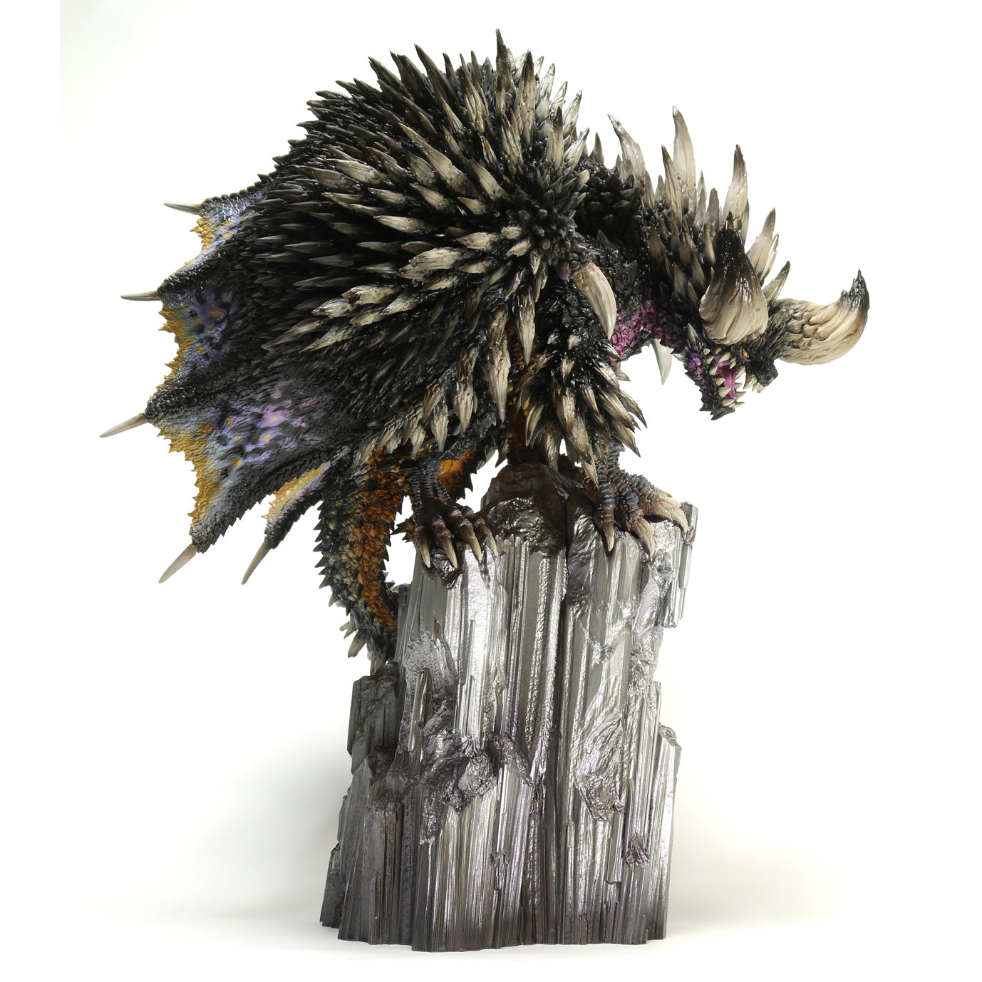IN-STOCK Capcom - Figure Builder Creator's Model - Monster Hunter World - Nergigante