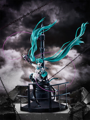 IN-STOCK Character Vocal Series 01: Hatsune Miku - Hatsune Miku: Love is War Refined Ver. -Good Smile Company 20th Anniversary Book- 1/8 [EXCLUSIVE]