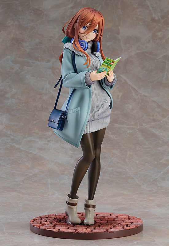 PRE-ORDER The Quintessential Quintuplets ∬ - Miku Nakano: Date Style Ver. 1/6