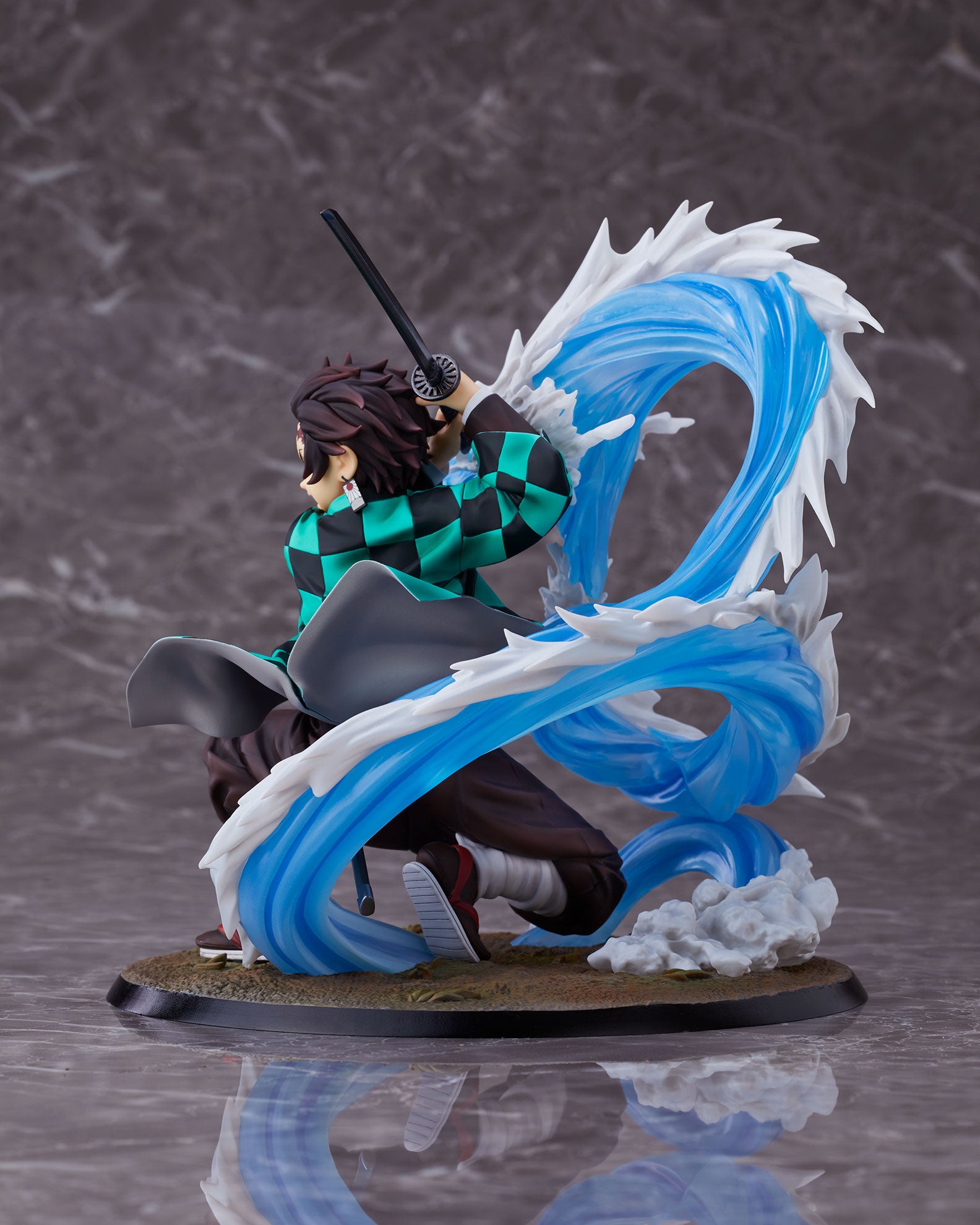 IN-STOCK Aniplex - Demon Slayer: Kimetsu no Yaiba - Tanjirou Kamado: Deluxe Edition 1/8 [EXCLUSIVE]