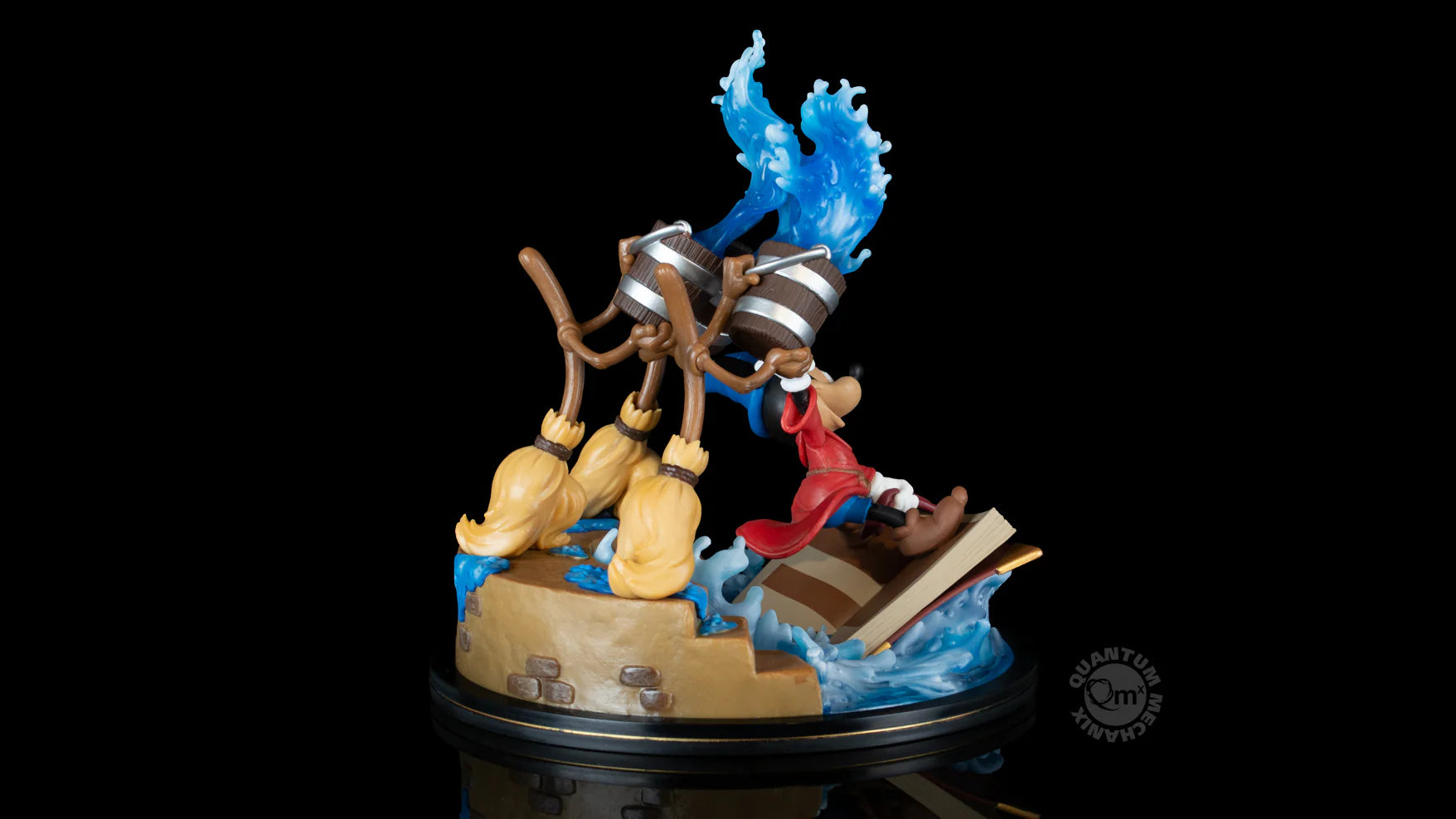 PRE-ORDER Q-Fig Max Elite - Fantasia - Sorcerer Mickey