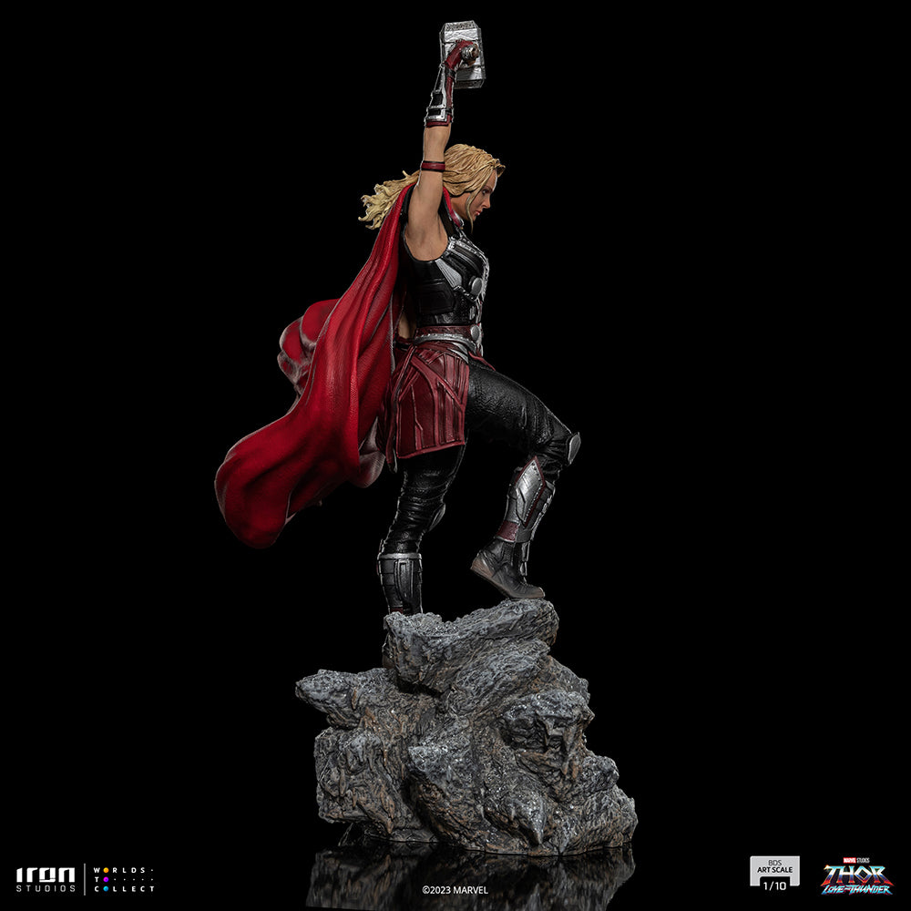 PRE-ORDER Thor: Love and Thunder - Mighty Thor Jane Foster Art Scale 1/10