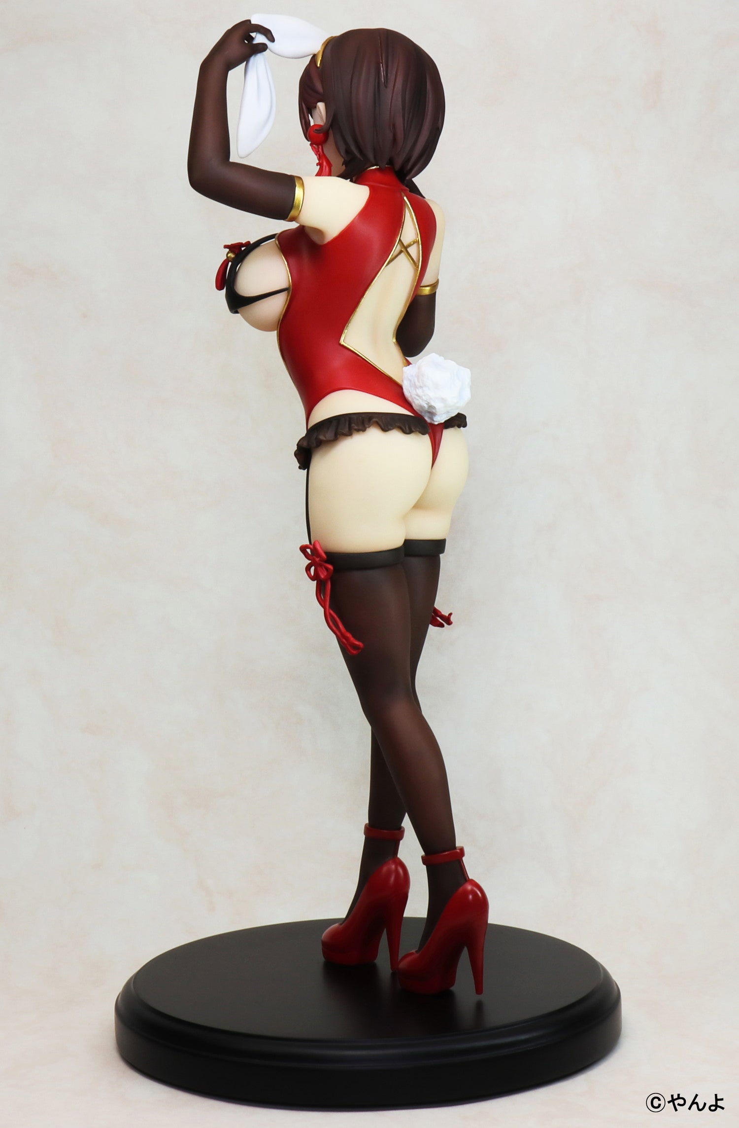 PRE-ORDER Yuki Red Bunny Ver. illustation by Yanyo 1/6
