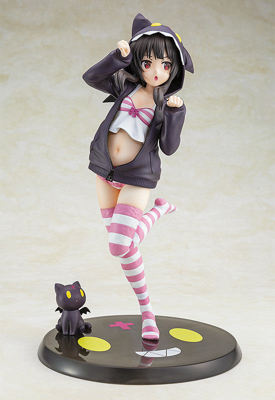 PRE-ORDER CAWorks - KONO SUBARASHII SEKAI NI SYUKUFUKU WO! - Megumin: Hoodie☆Look Chomusuke Ver. 1/7