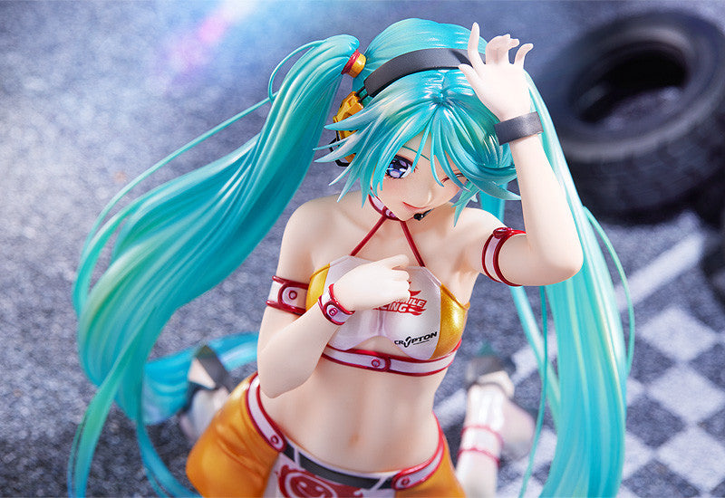 PRE-ORDER Hatsune Miku GT Project - Racing Miku 2010 Ver. Art by Kentaro Yabuki 1/7