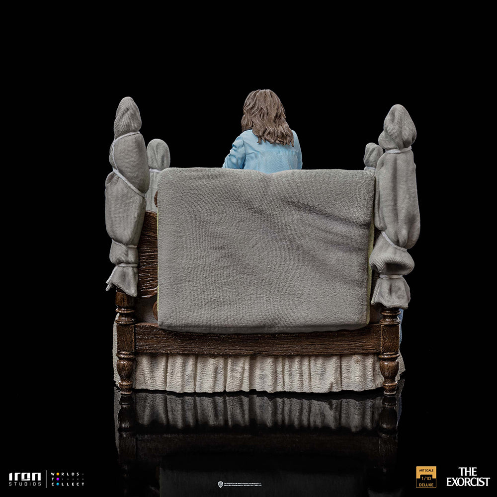 PRE-ORDER The Exorcist - Possessed Regan McNeil Deluxe Art Scale 1/10