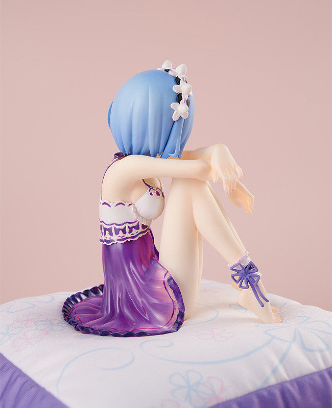 PRE-ORDER Re:ZERO -Starting Life in Another World- - Rem: Birthday Purple Lingerie Ver. 1/7