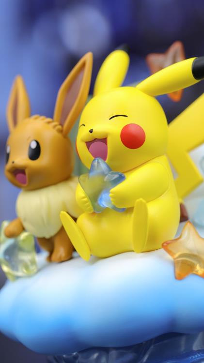 PRE-ORDER Pokémon Partner Series - Pikachu & Eevee: Nebula Ver.