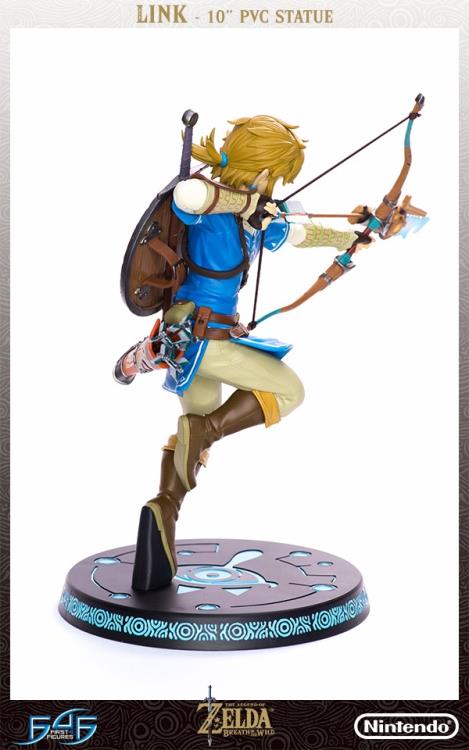 PRE-ORDER The Legend of Zelda: Breath of the Wild - Link